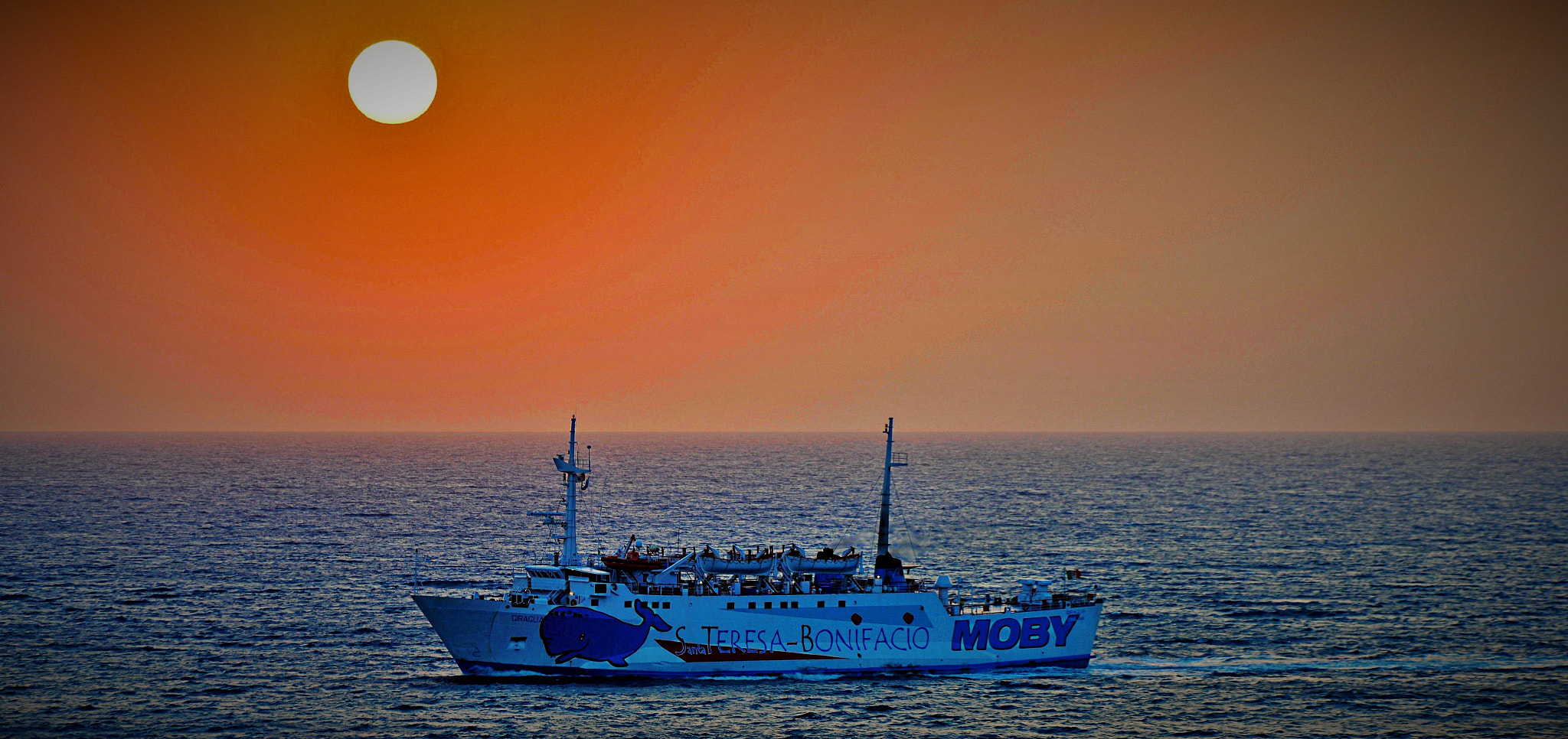 Sigma 70-200mm F2.8 EX DG OS HSM sample photo. The ferry photography