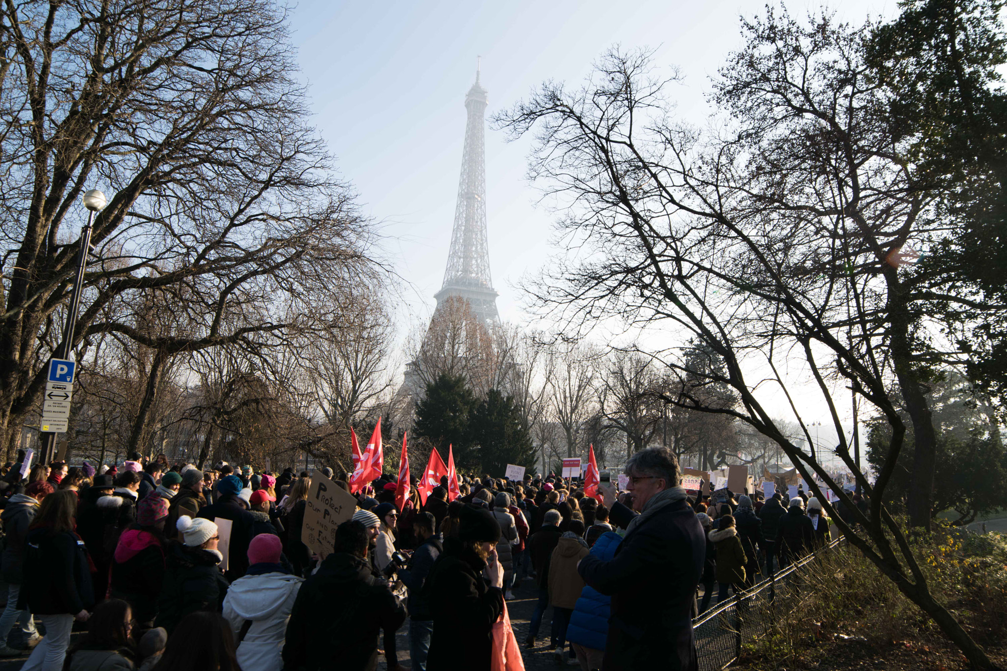Samyang 14mm F2.8 ED AS IF UMC sample photo. Women's march alongside eiffel tower photography
