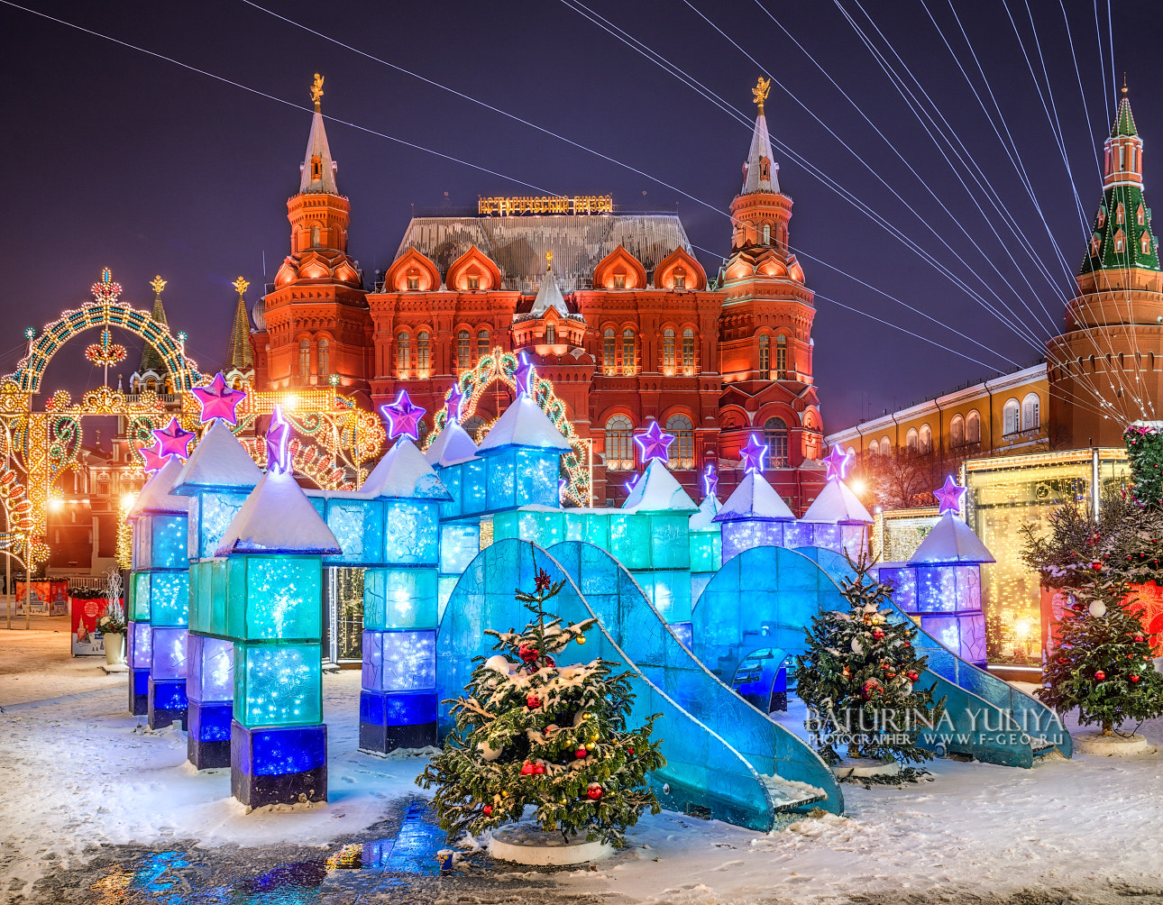 Nikon AF-S Nikkor 28-70mm F2.8 ED-IF sample photo. Christmas ice slide photography