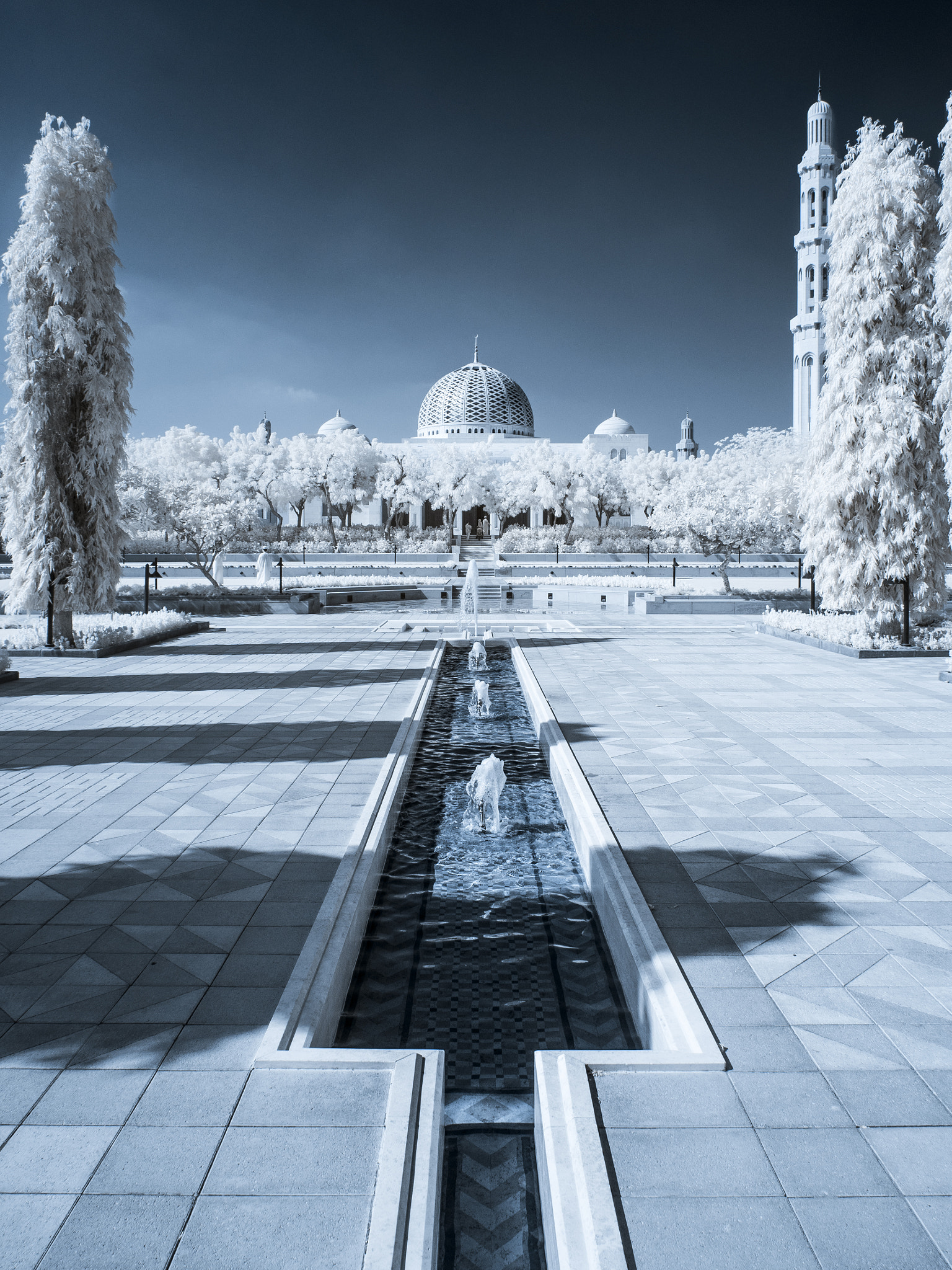 Olympus PEN E-PL5 + LUMIX G VARIO 12-60/F3.5-5.6 sample photo. Sultan qaboos grand mosque photography