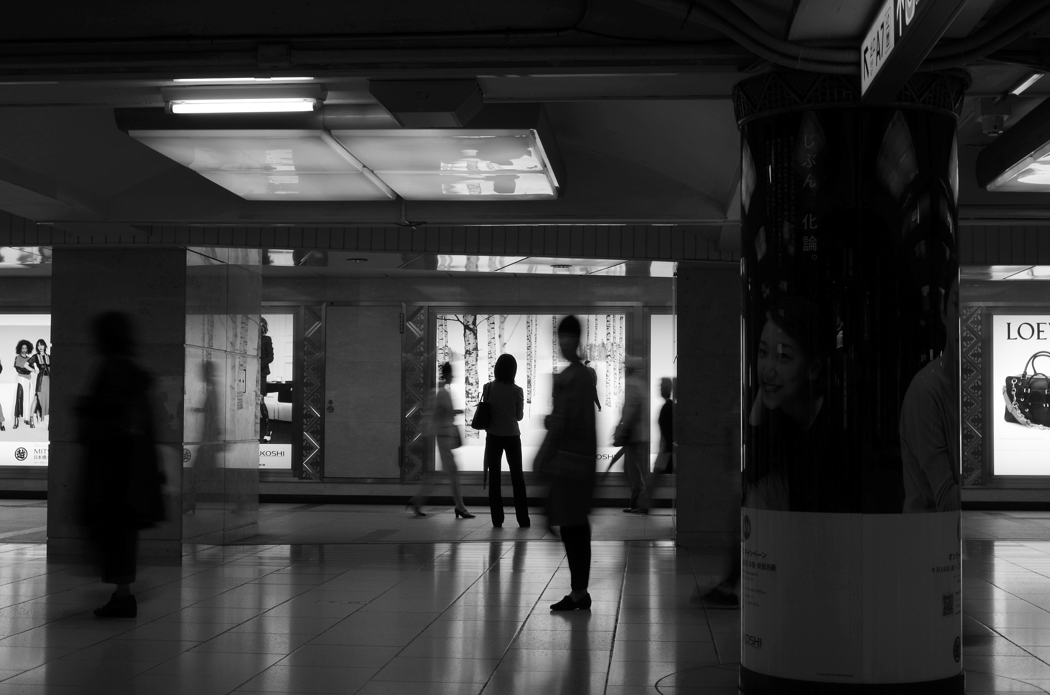 Pentax K-30 sample photo. Mitsukoshimae station photography