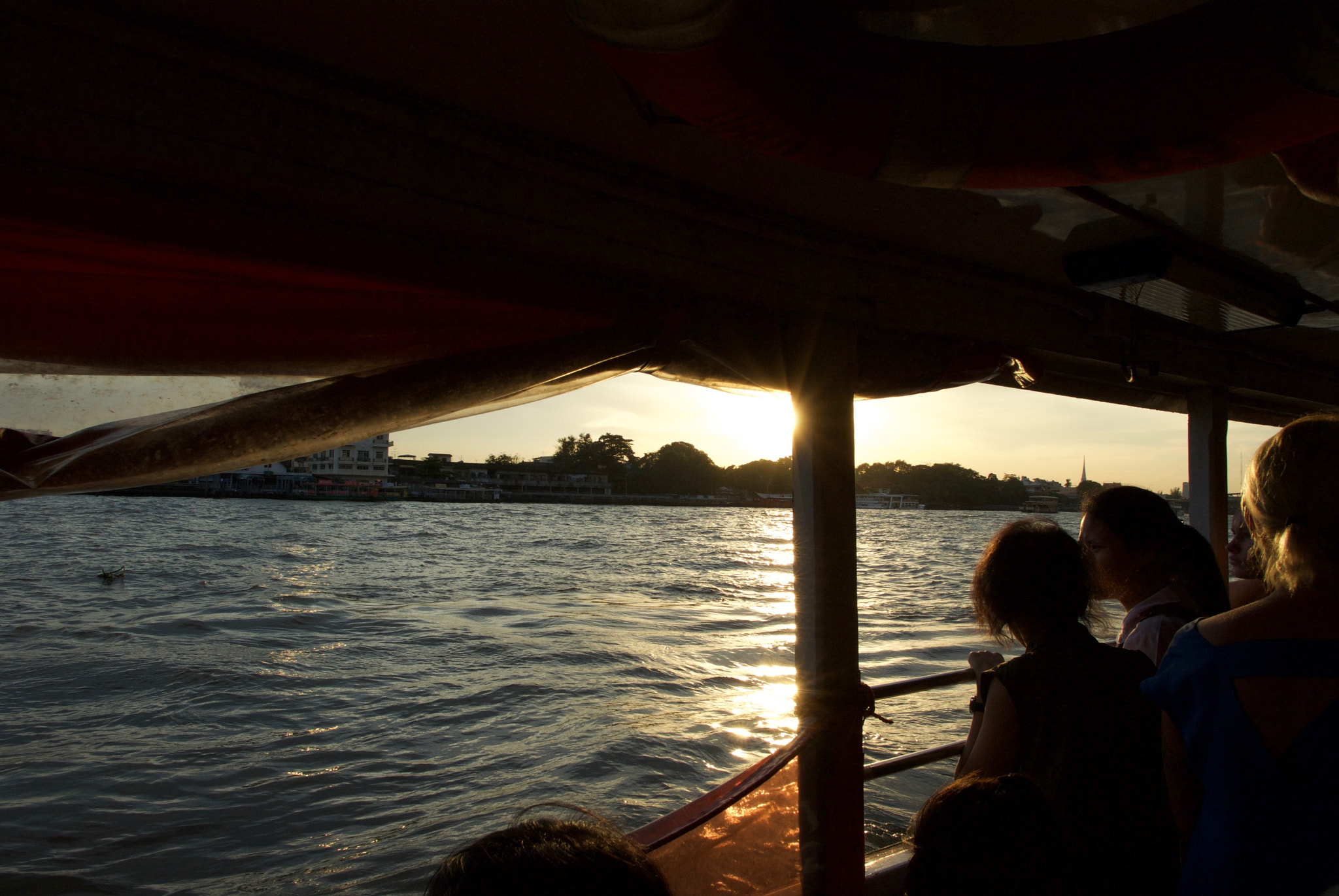 Pentax smc DA 15mm F4 ED AL Limited sample photo. Sunset on the river photography