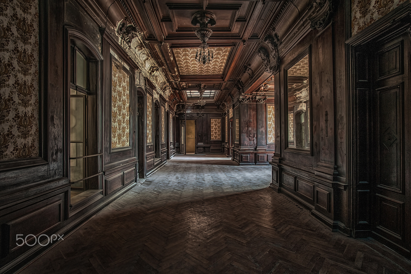 Sigma 17-35mm F2.8-4 EX DG  Aspherical HSM sample photo. The corridor photography