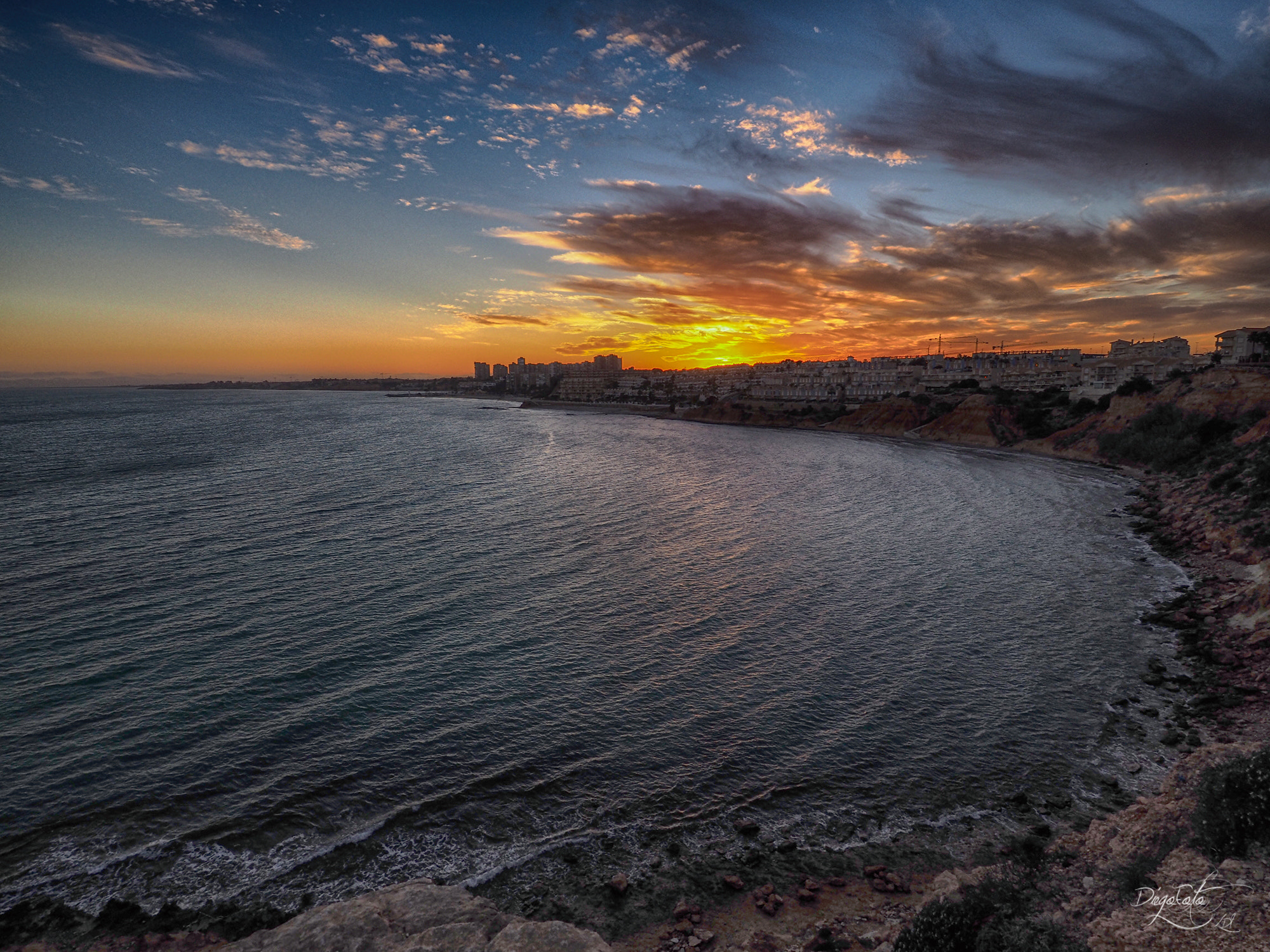 Olympus OM-D E-M10 II + OLYMPUS M.9-18mm F4.0-5.6 sample photo. Atardecer en la caleta de la glea, orihuela costa photography