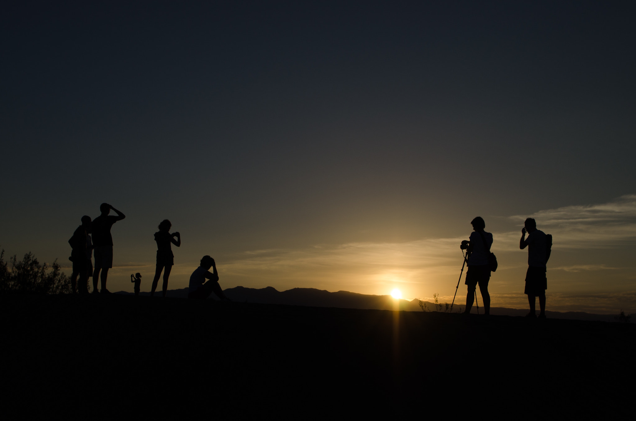 Nikon D5100 + Nikon AF-S Nikkor 28mm F1.8G sample photo. Dawn in the death valley photography