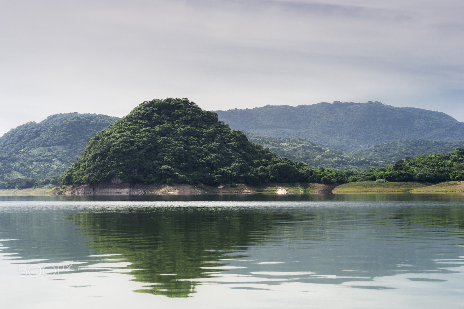 Sony a99 II + Sony 85mm F2.8 SAM sample photo. Reflective mound photography