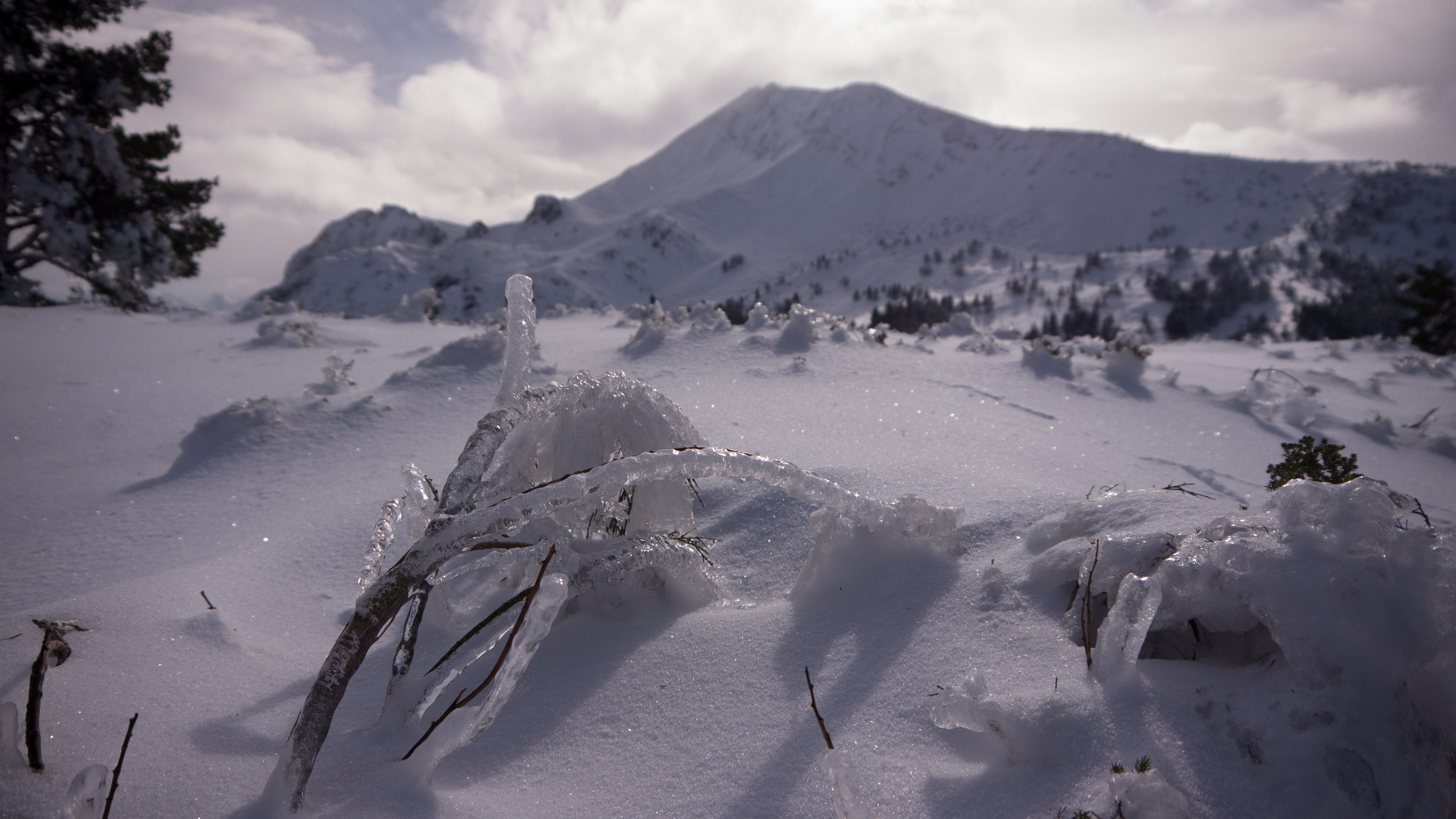 Panasonic Lumix DMC-GH2 sample photo. Frozen mountain photography
