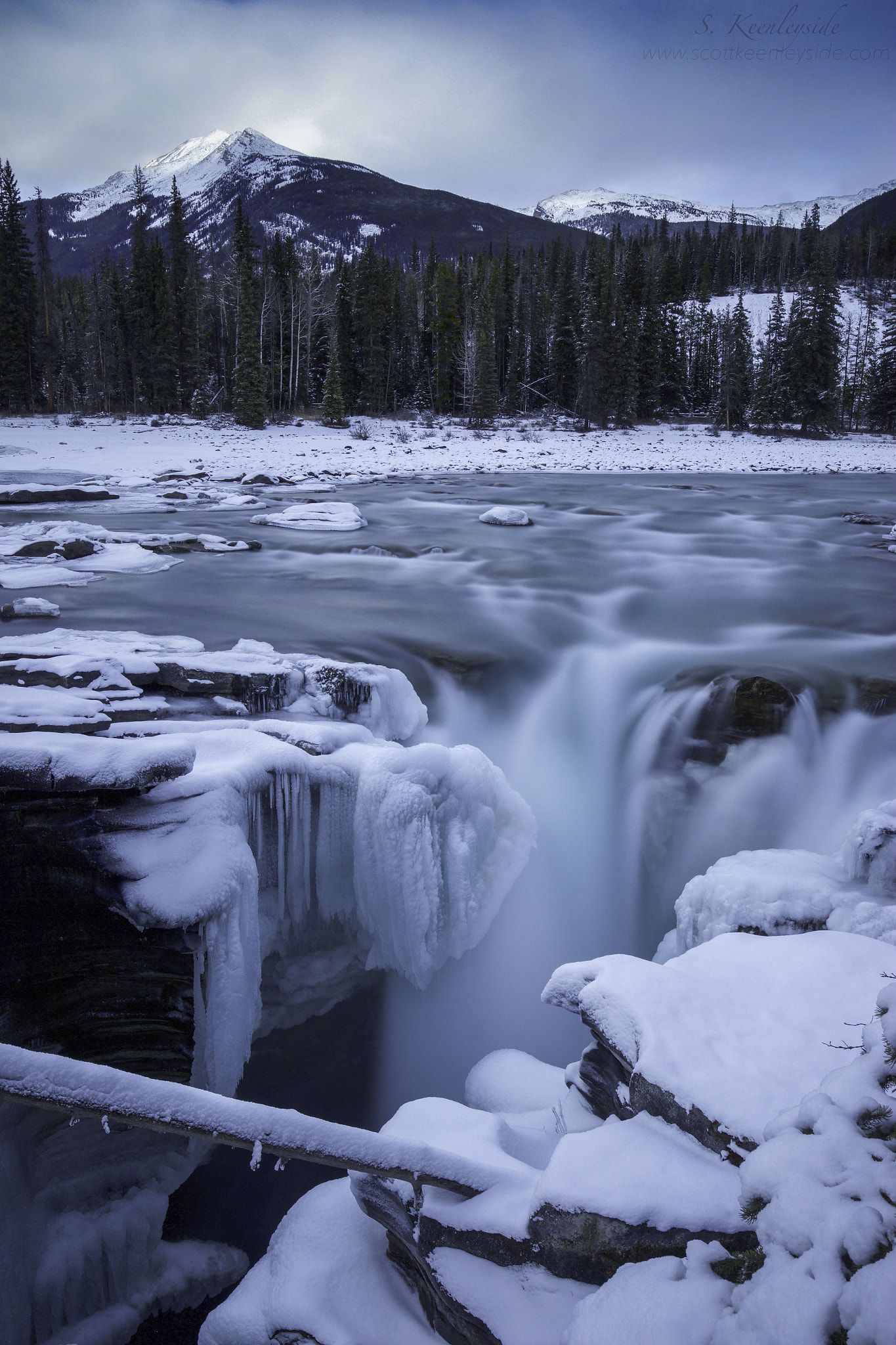 Canon EF 16-35mm F4L IS USM sample photo. Athabasca falls on a winters day photography