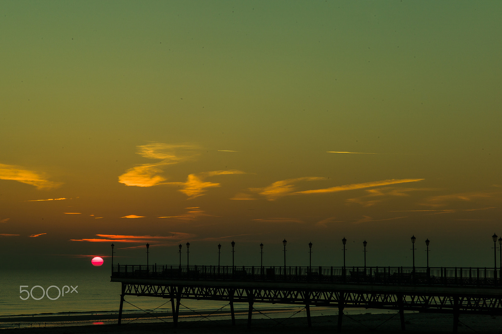 Leica M9 + Leica Summarit-M 75mm F2.5 sample photo. A sunrise near the beach in uk.  skegness.photo jaimanuel freire photography
