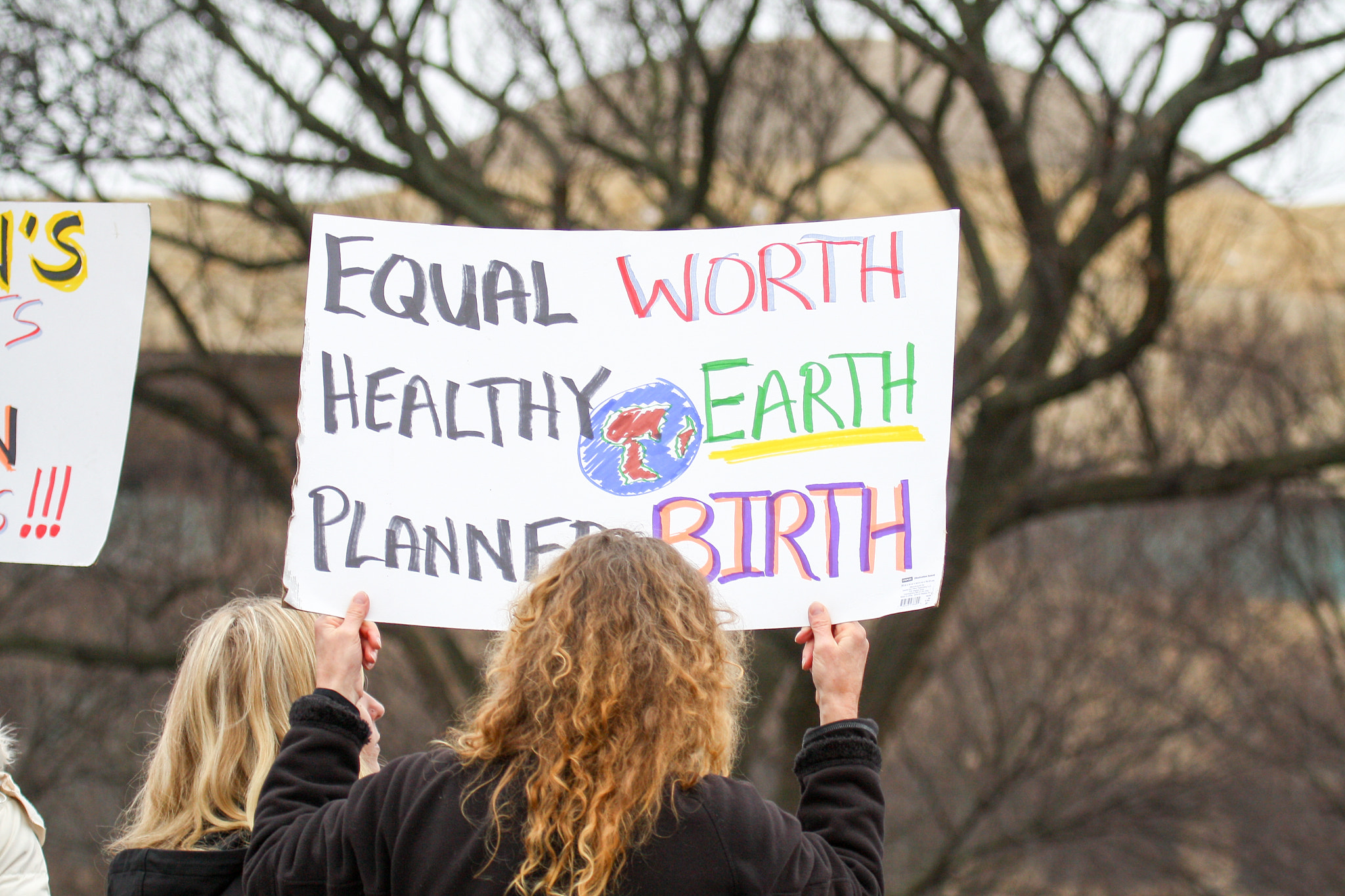 Canon EF 100-400mm F4.5-5.6L IS USM sample photo. Women's march ed photography
