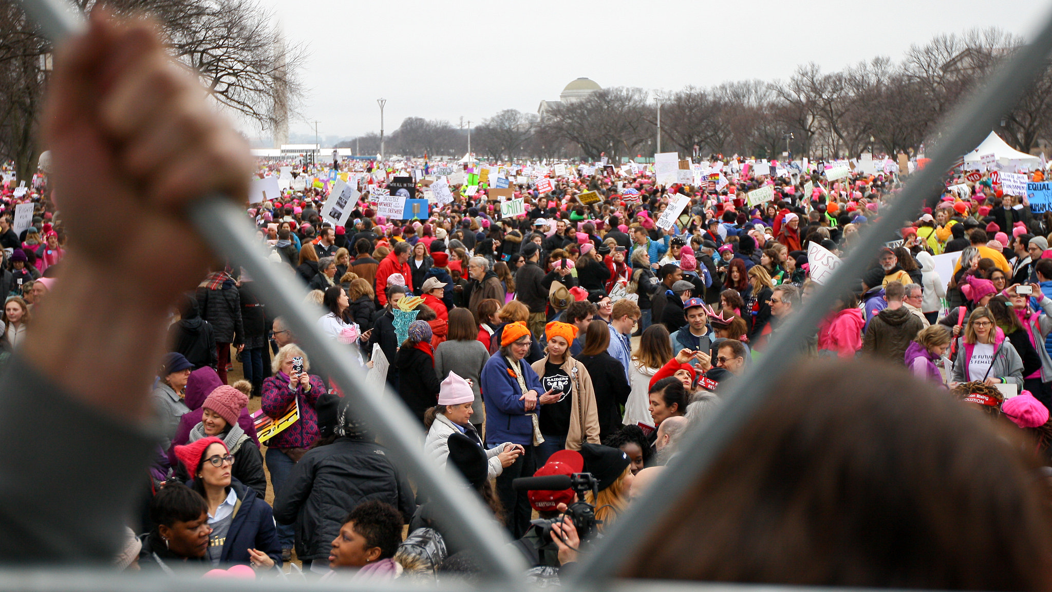 Canon EOS 1000D (EOS Digital Rebel XS / EOS Kiss F) sample photo. Women's march ed photography
