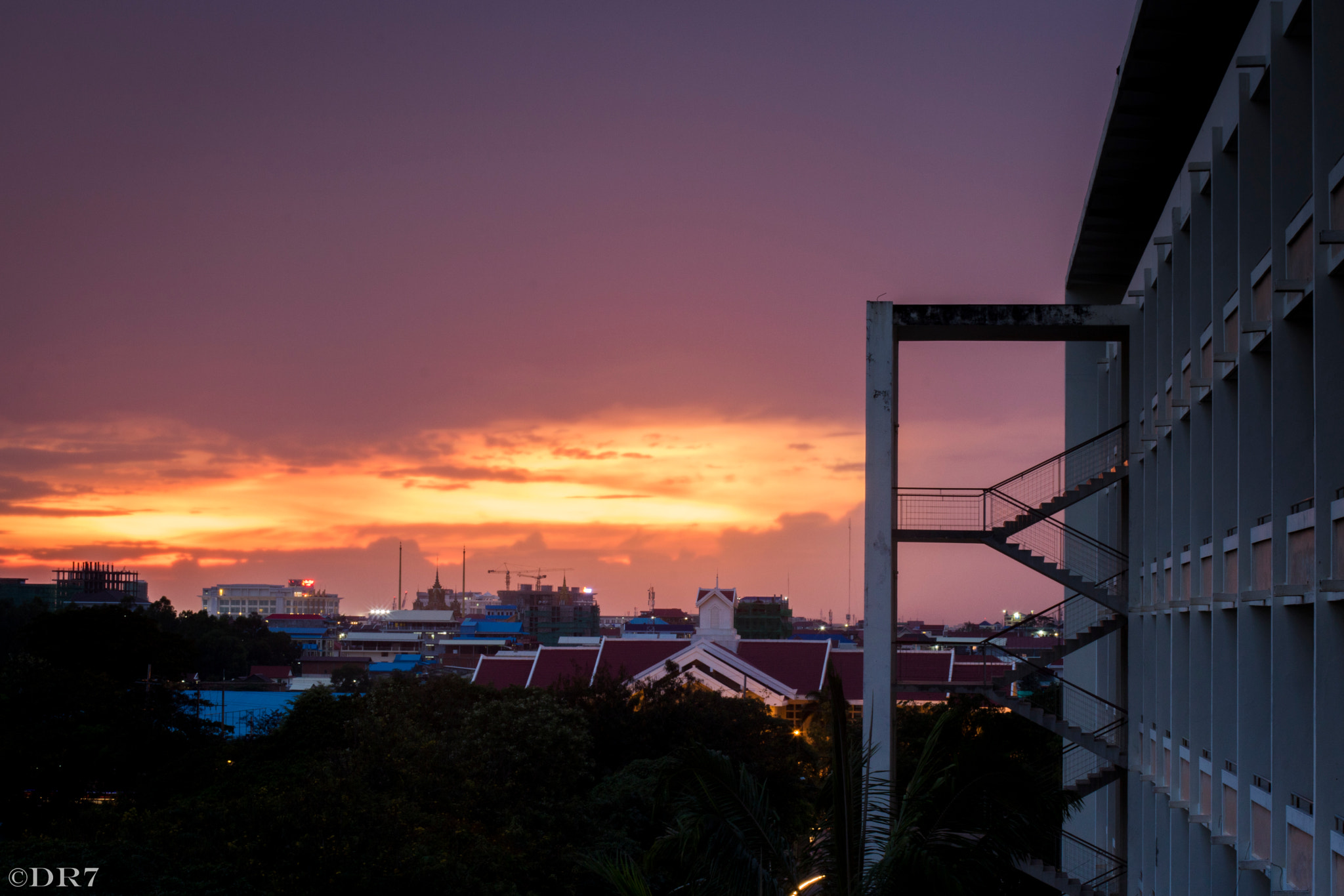 Canon EOS 750D (EOS Rebel T6i / EOS Kiss X8i) sample photo. • rupp’s building (cambodia) #dr7 photography