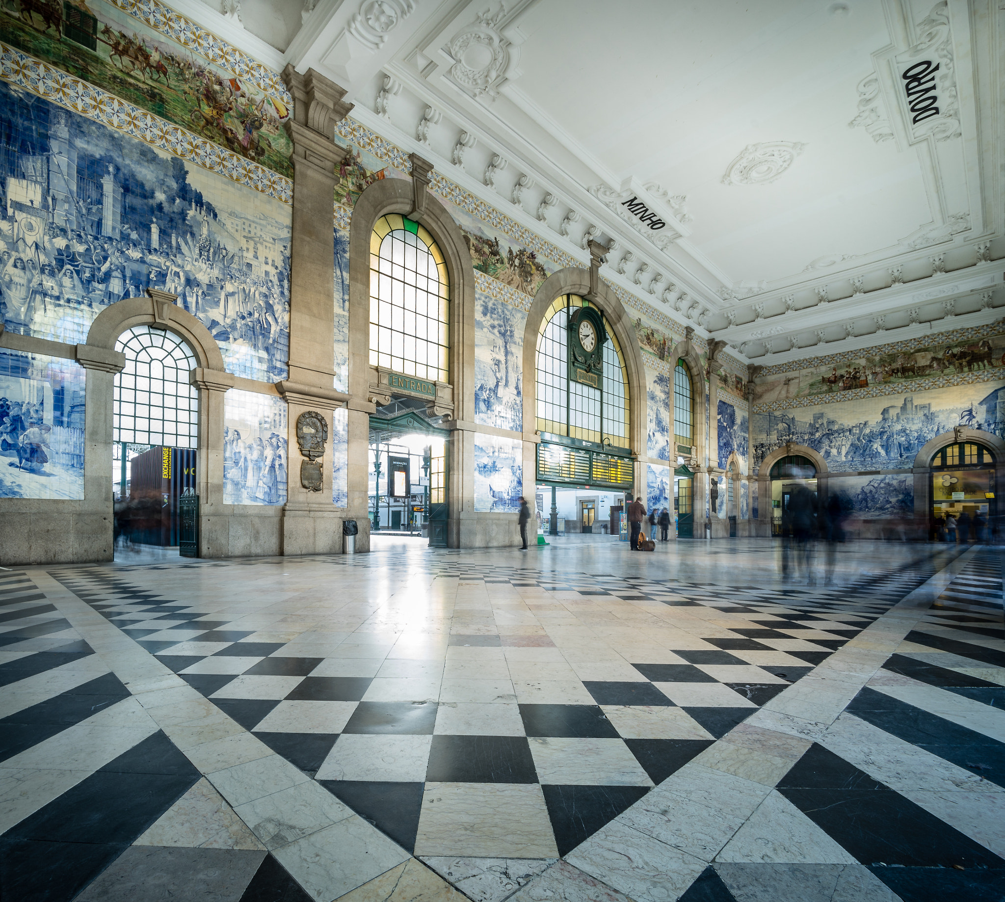 Sony a7 II + Canon EF 40mm F2.8 STM sample photo. Railway station sao bento photography