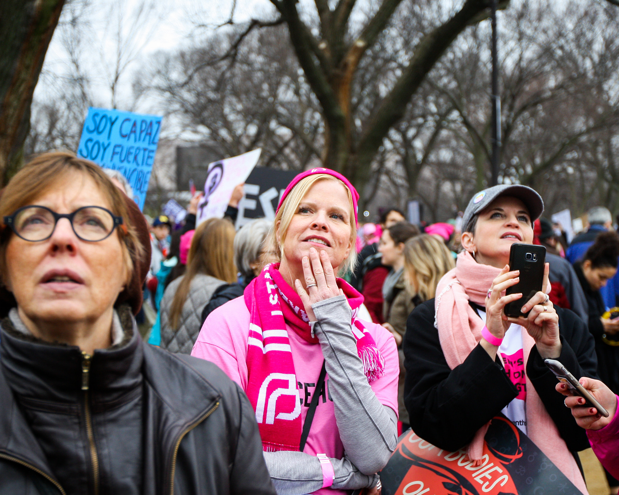 Canon EOS 1000D (EOS Digital Rebel XS / EOS Kiss F) sample photo. Women's march ed photography