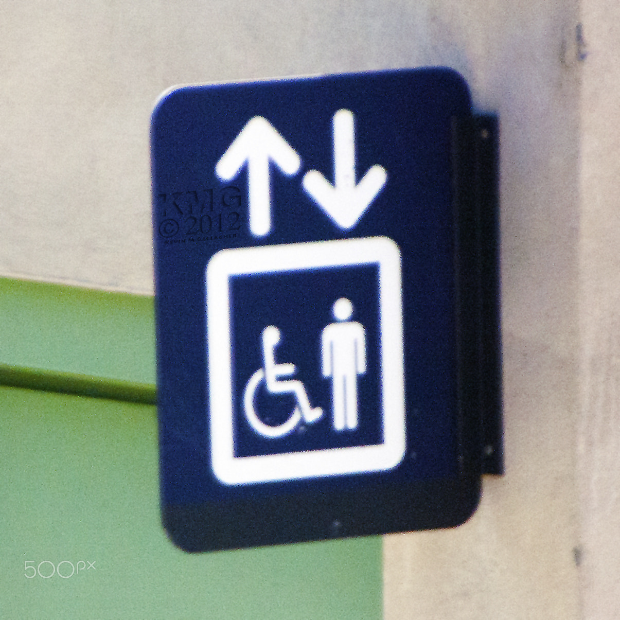 Nikon D70s sample photo. Is this really necessary o photography