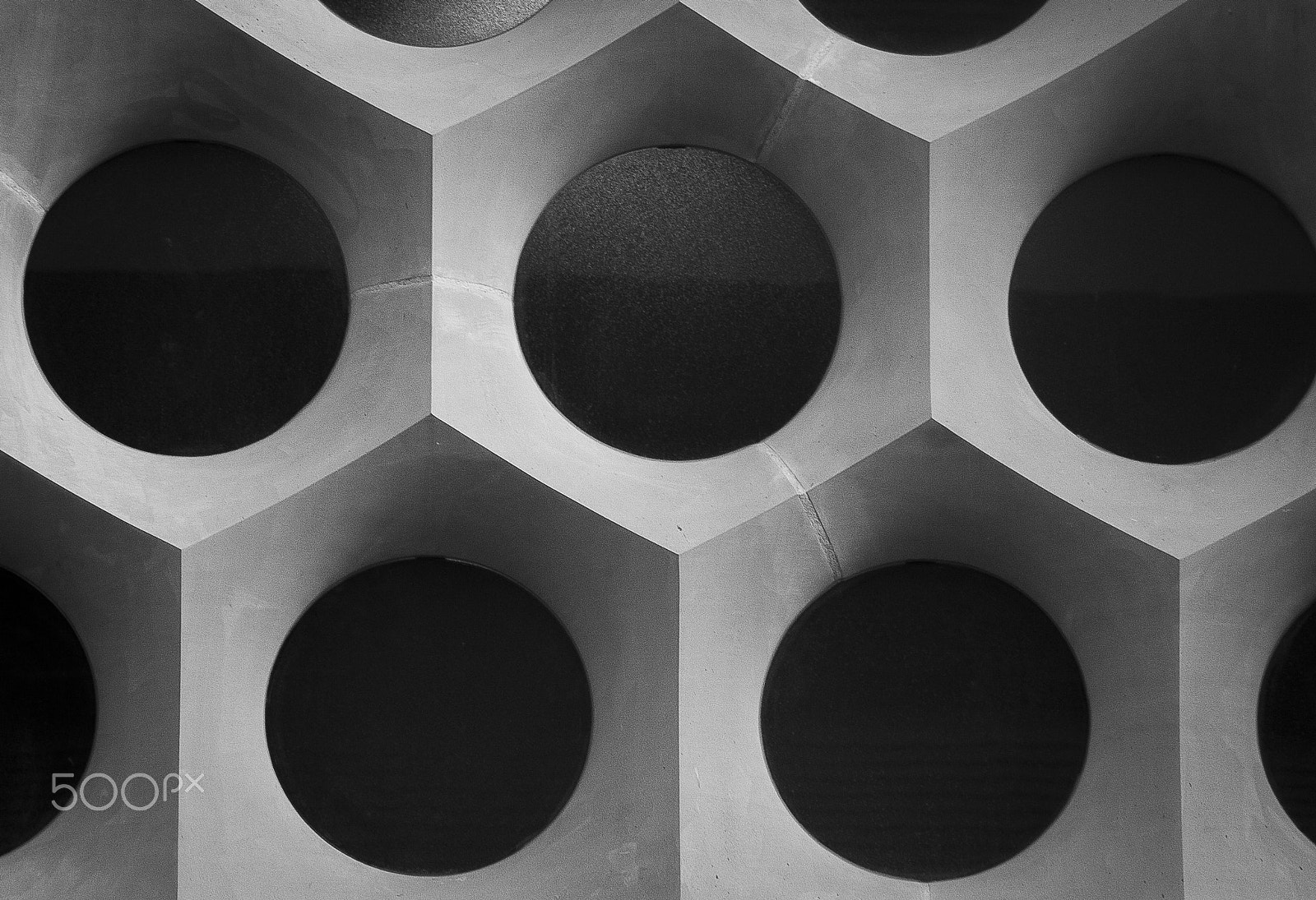 Canon EF 75-300mm f/4-5.6 USM sample photo. Circles photography