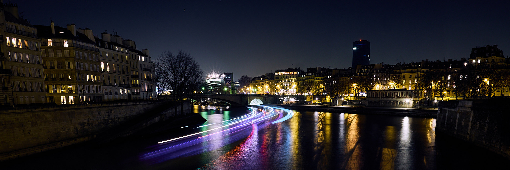 Fujifilm X-E1 + Fujifilm XF 16mm F1.4 R WR sample photo. View from pont saint-louis photography