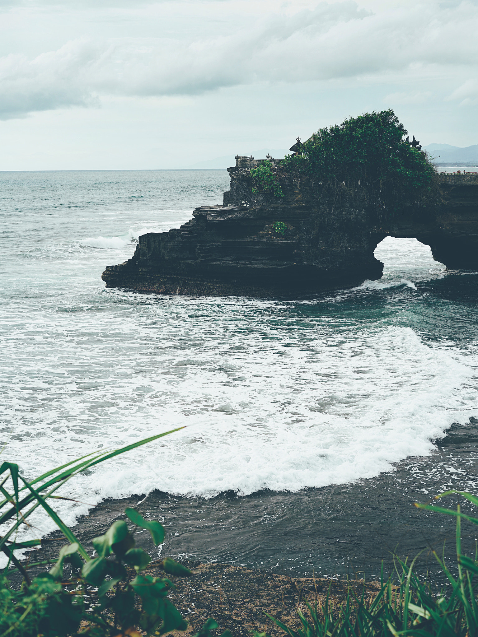 Sony a7R II + Sony Sonnar T* FE 55mm F1.8 ZA sample photo. #uluwatu photography