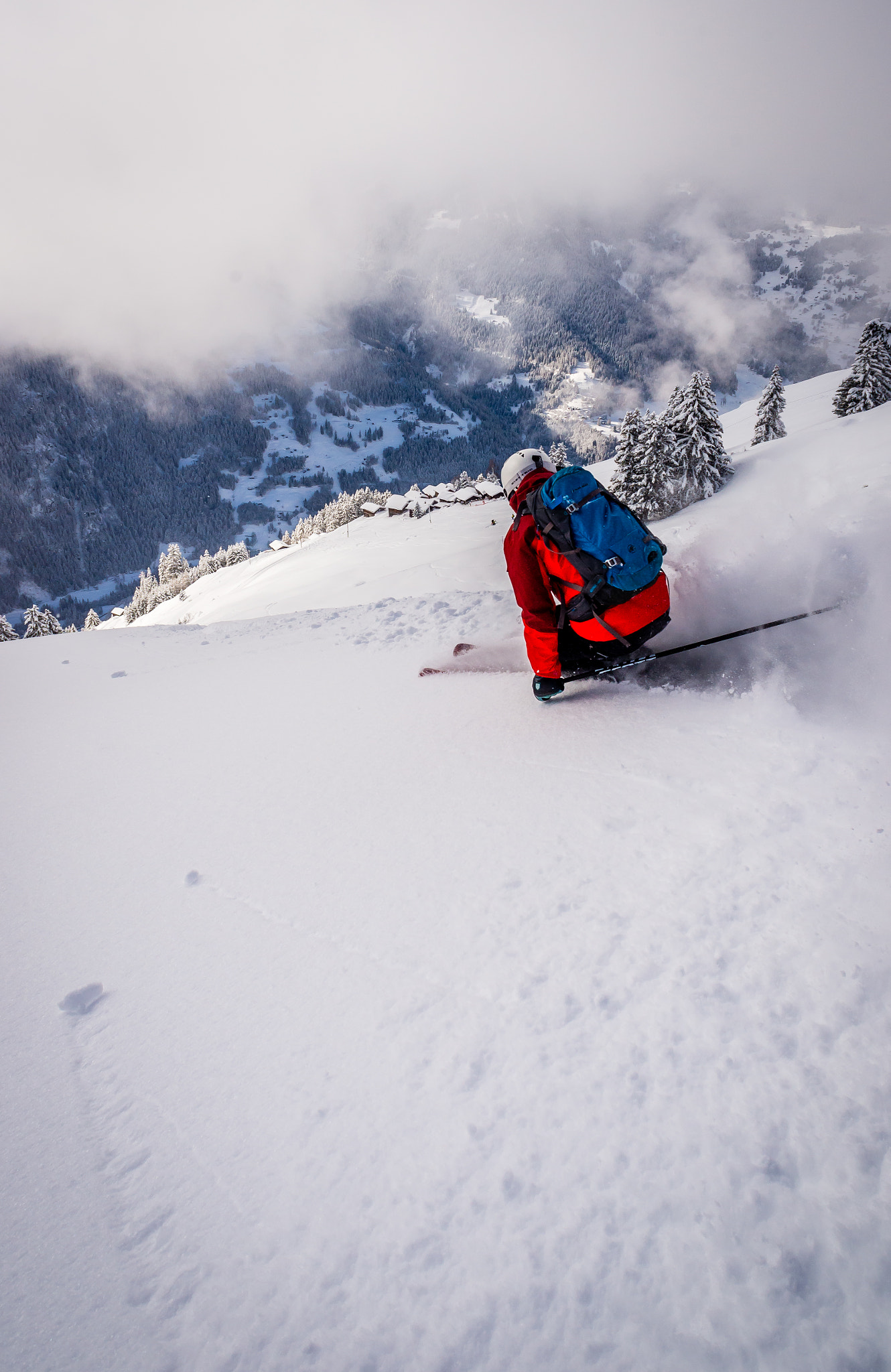 Nikon D610 + AF Nikkor 20mm f/2.8 sample photo. Le chable skier photography