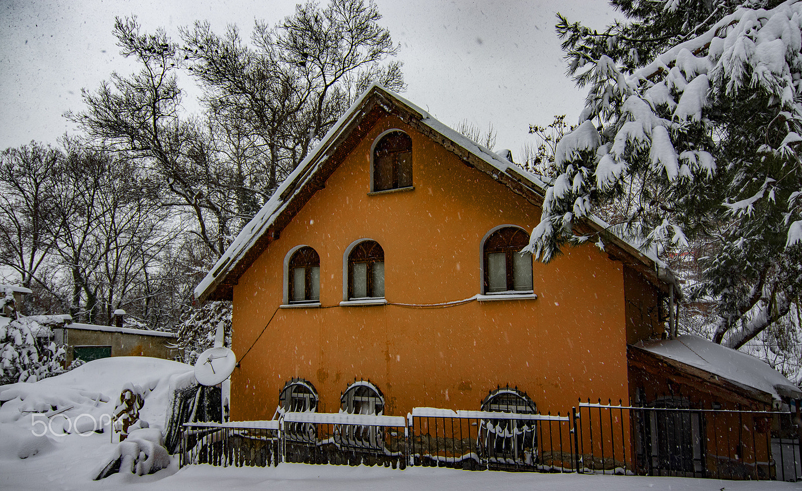 Pentax smc DA 12-24mm F4.0 ED AL (IF) sample photo. Winter-themed cover photo photography