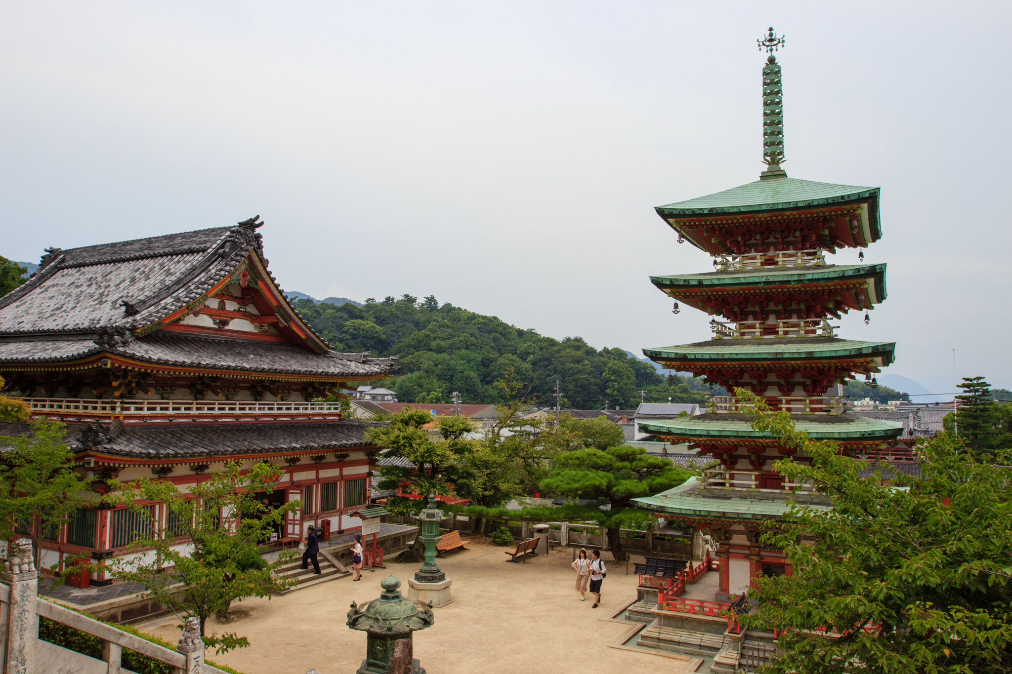 Canon EF 16-35mm F2.8L II USM sample photo. Kōsan-ji photography
