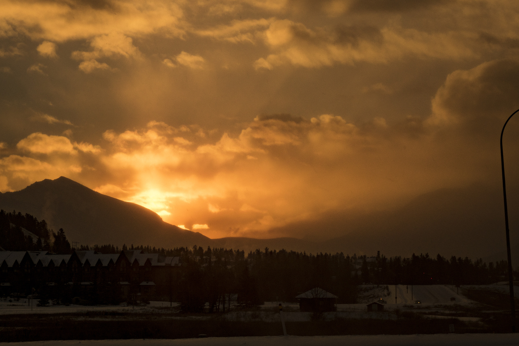 Sony Cyber-shot DSC-RX10 + 24-200mm F2.8 sample photo. Sunrise photography
