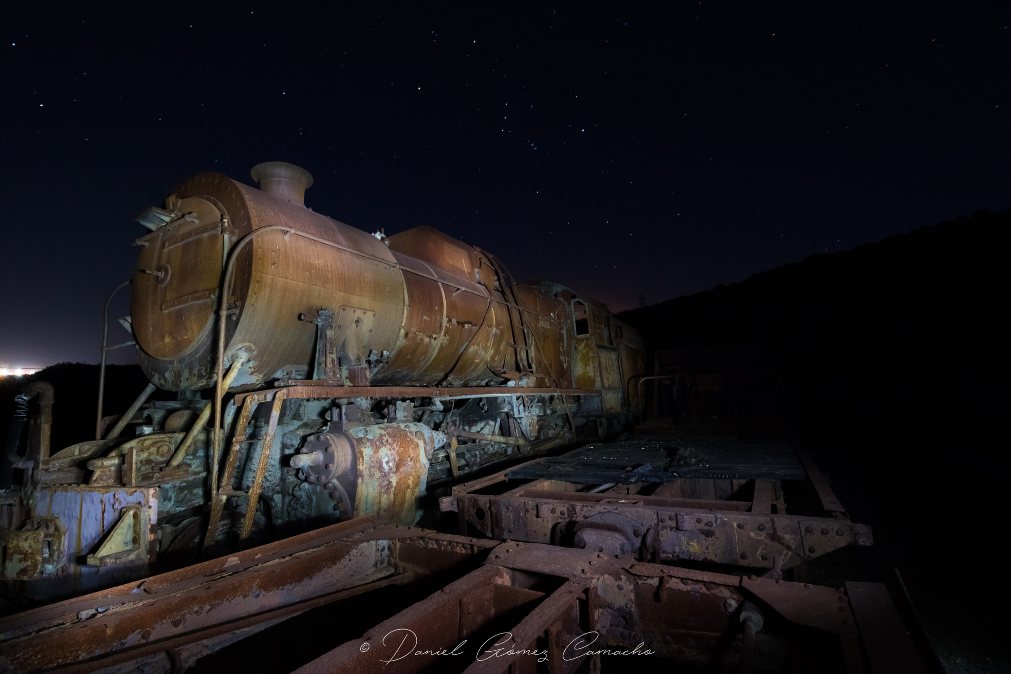 Canon EOS 750D (EOS Rebel T6i / EOS Kiss X8i) sample photo. In train to the stars photography