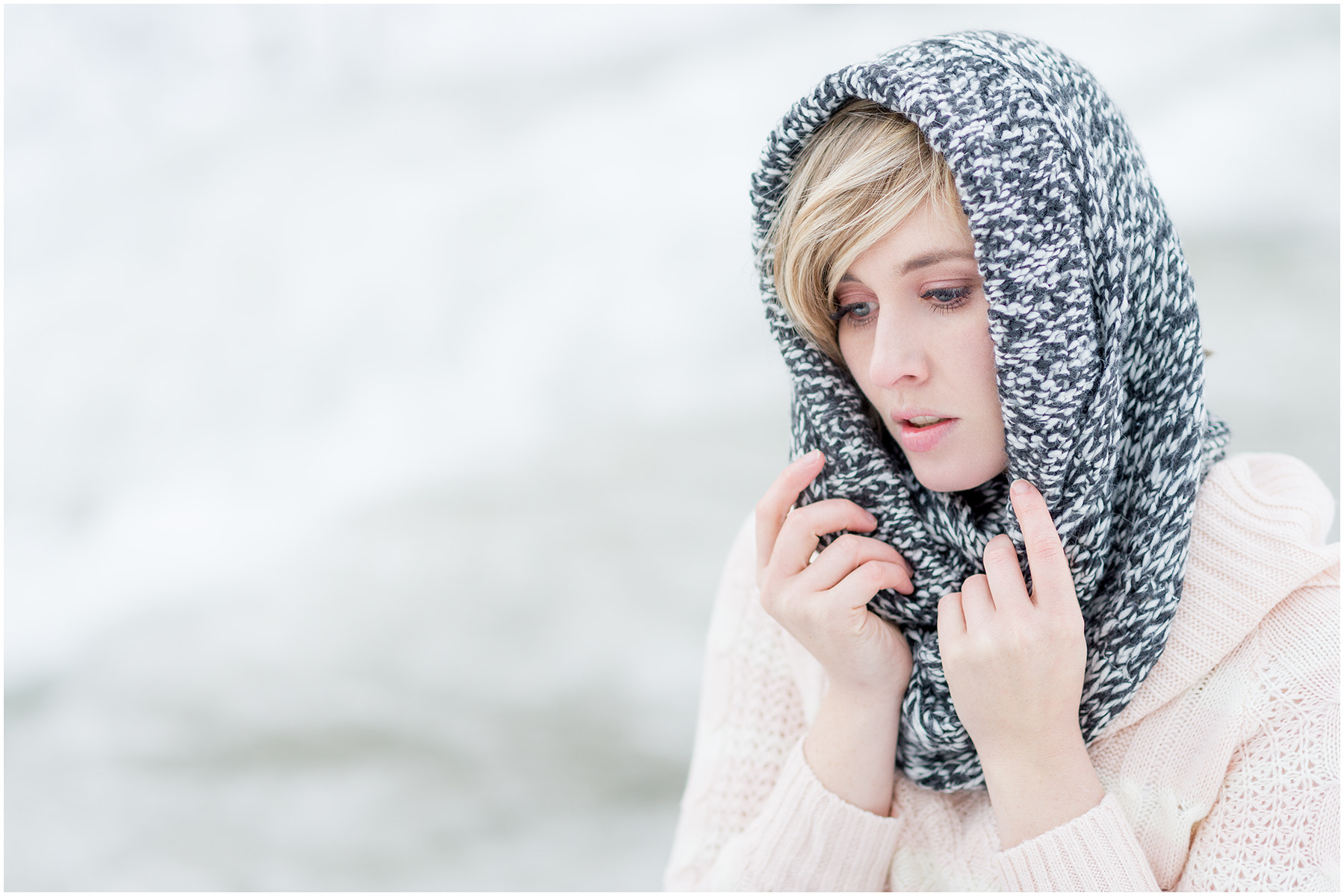 Nikon D4 sample photo. La vio - winter portrait outdoor photography