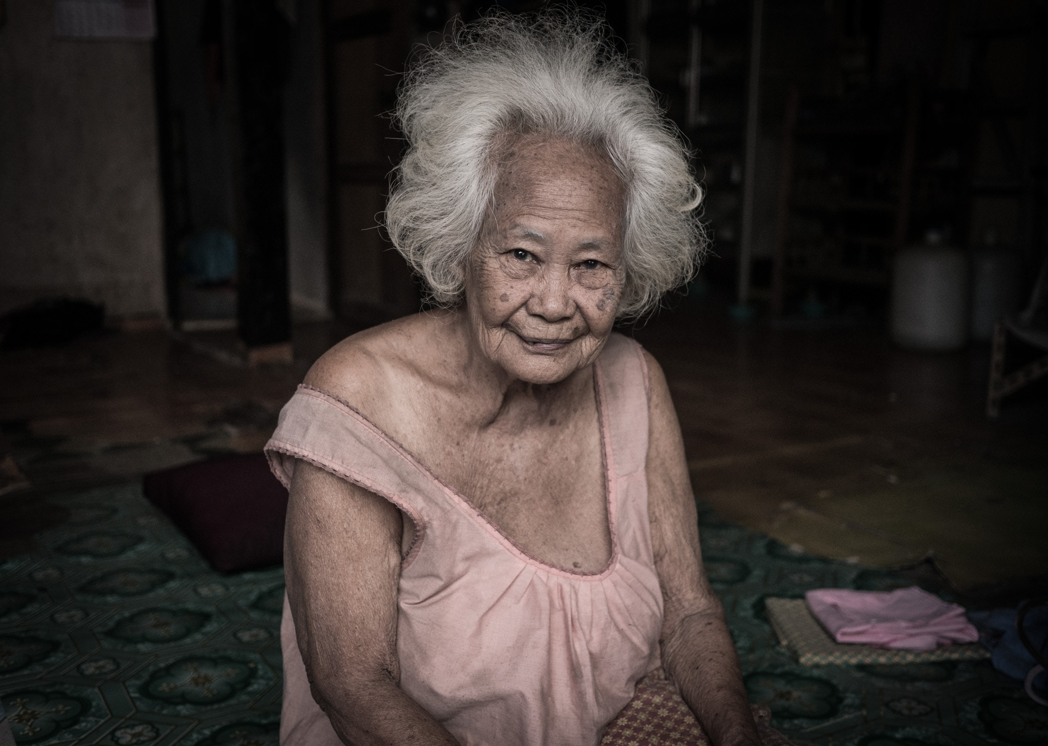 Panasonic Lumix DMC-GX7 + LUMIX G 20/F1.7 II sample photo. Silver hair photography