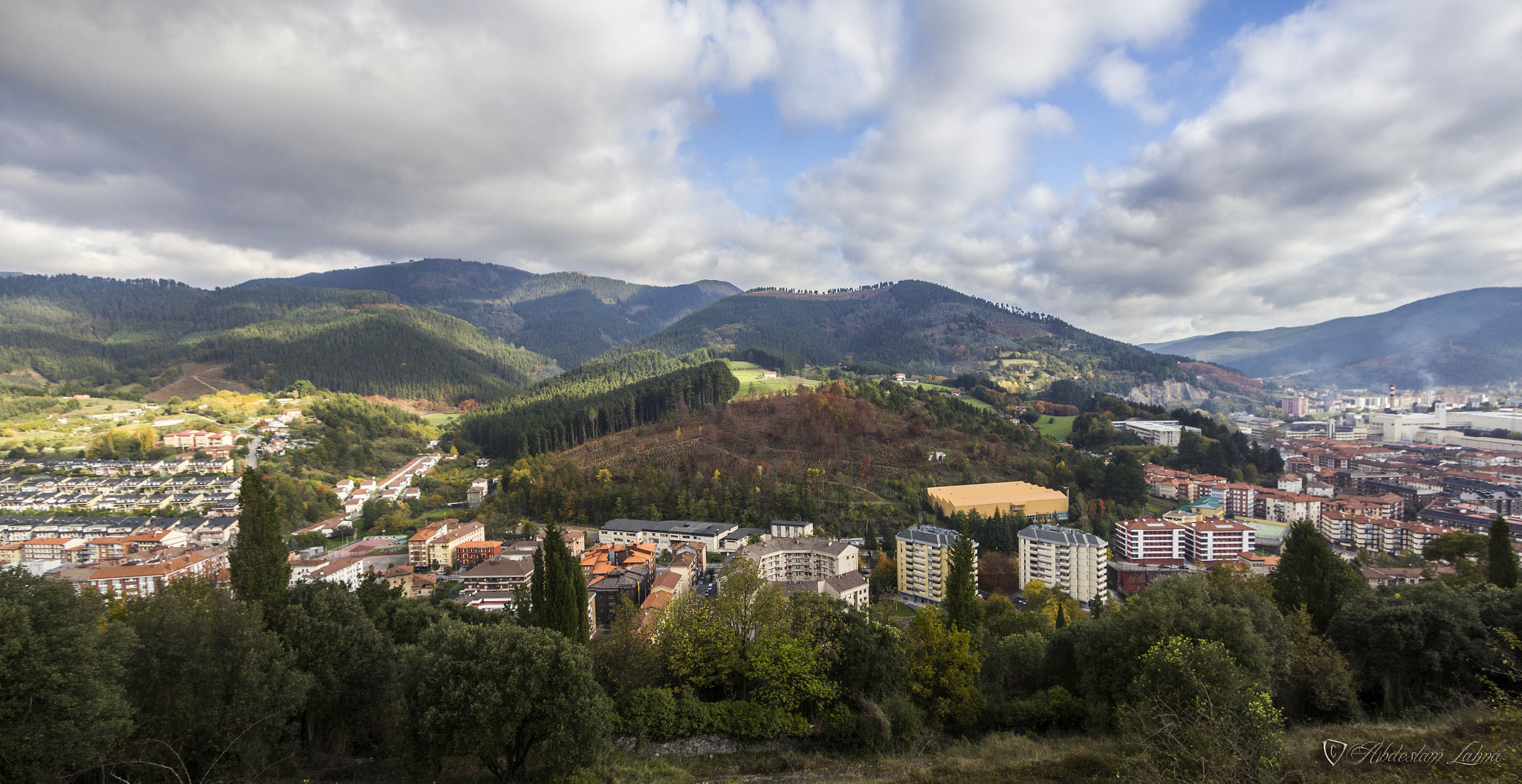 Canon EF-S 10-22mm F3.5-4.5 USM sample photo. Llodio town (ii) photography