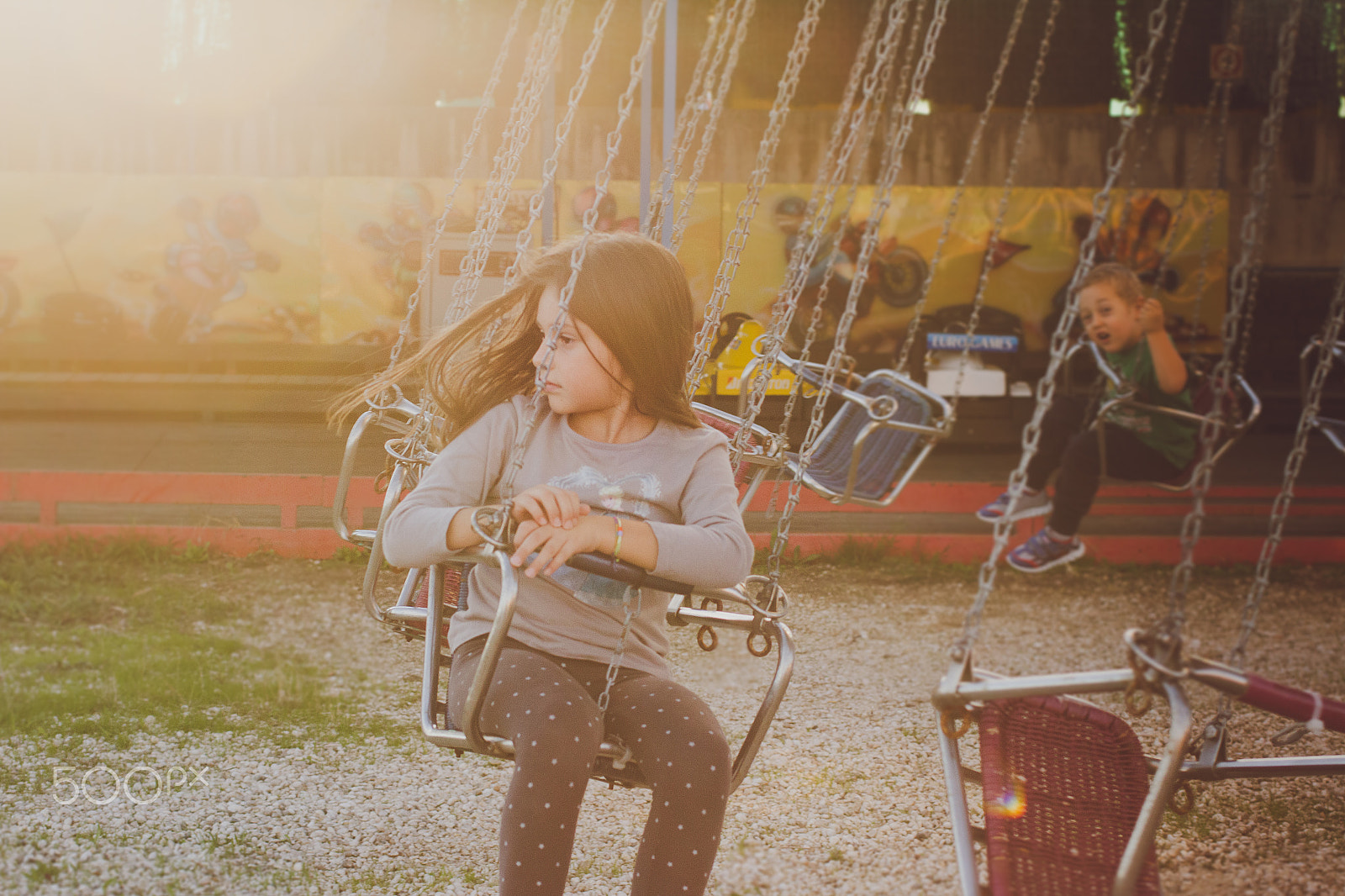 Canon EOS 70D + Canon EF 50mm F2.5 Macro sample photo. On the carousel photography