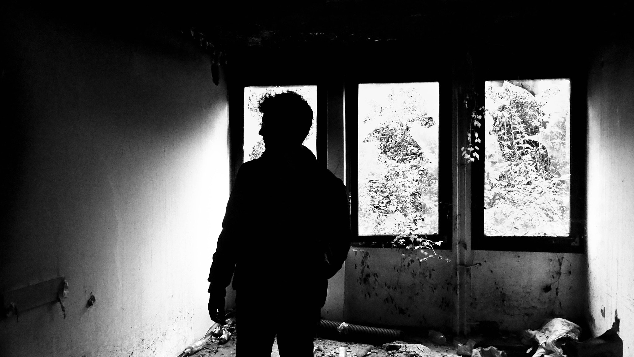 Olympus PEN-F sample photo. Human monotone photography