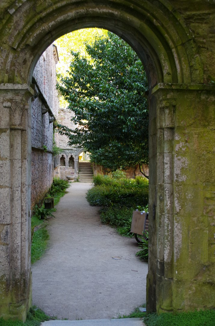 Pentax K-50 sample photo. Abbaye de beauport photography