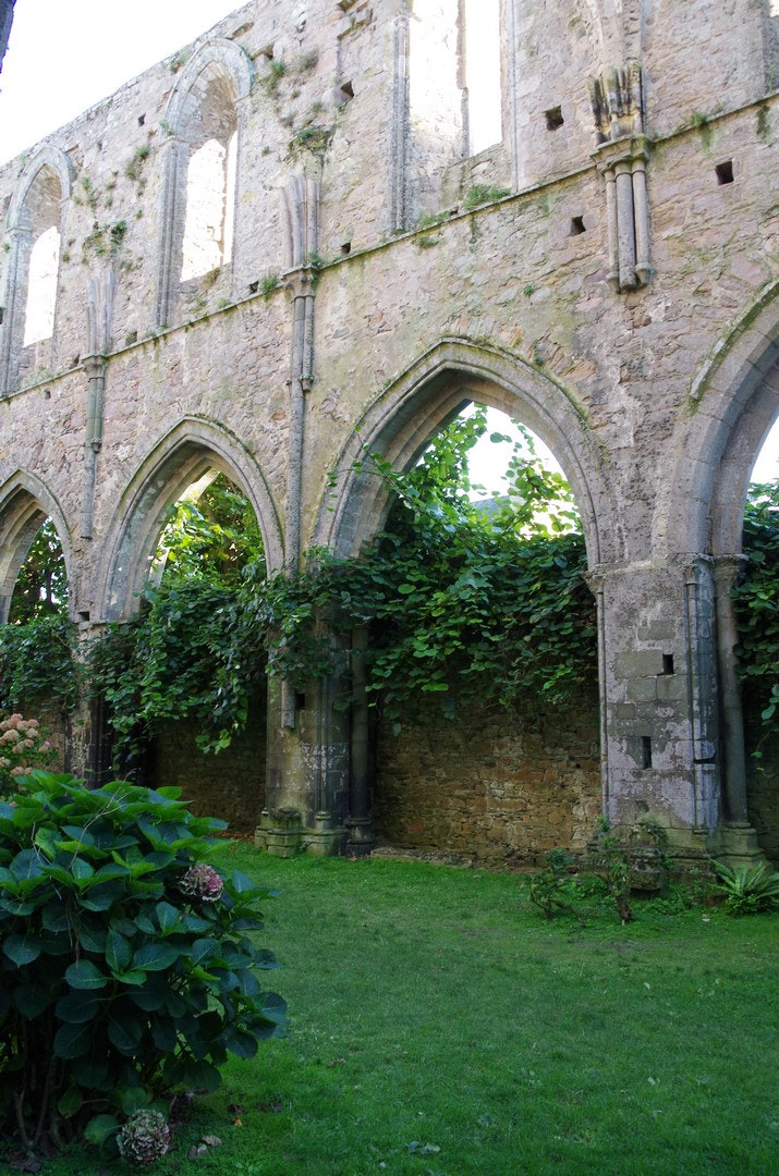Pentax K-50 sample photo. Abbaye de beauport photography