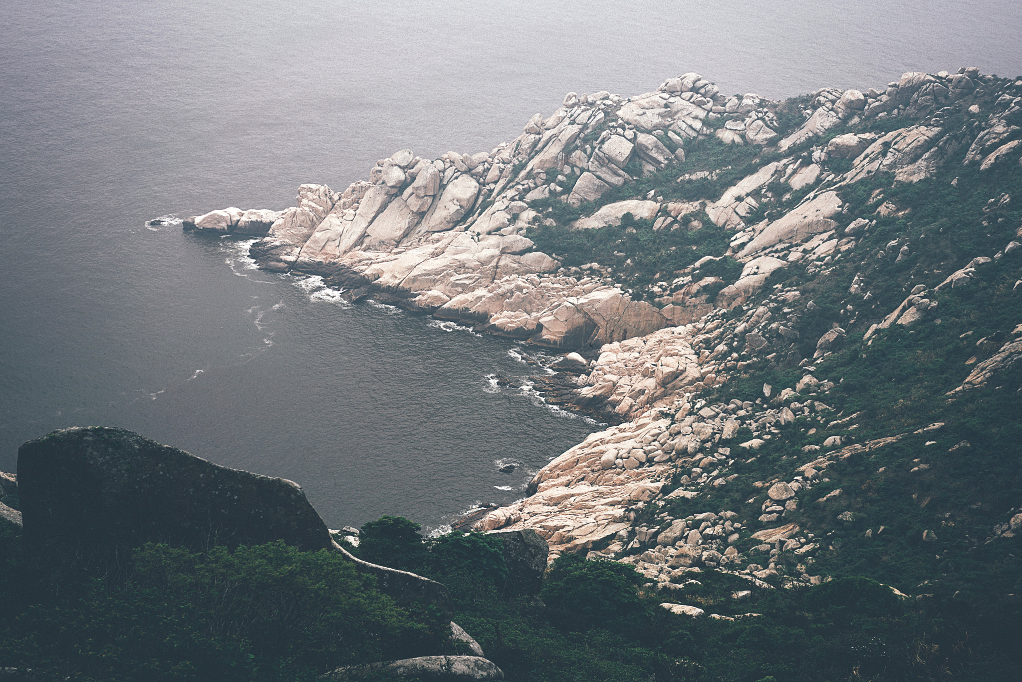 Sony a7R II + Sony Sonnar T* FE 55mm F1.8 ZA sample photo. Port photography