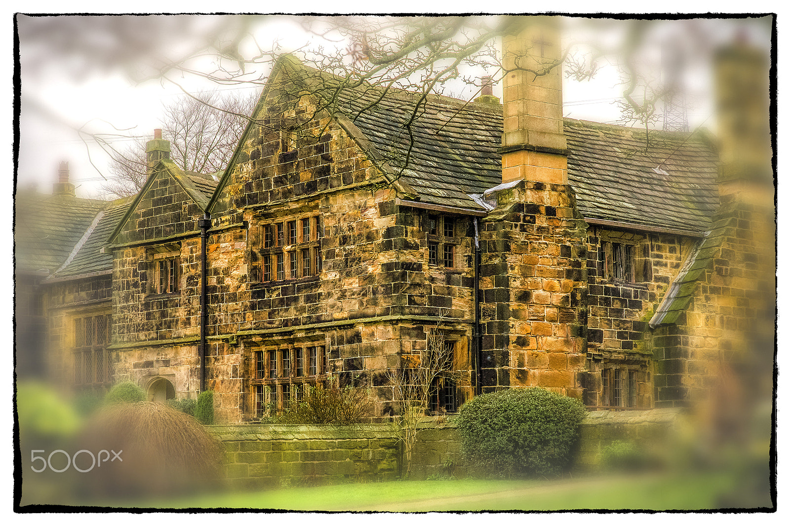 Fujifilm X-T1 sample photo. "an elizabethan building". photography