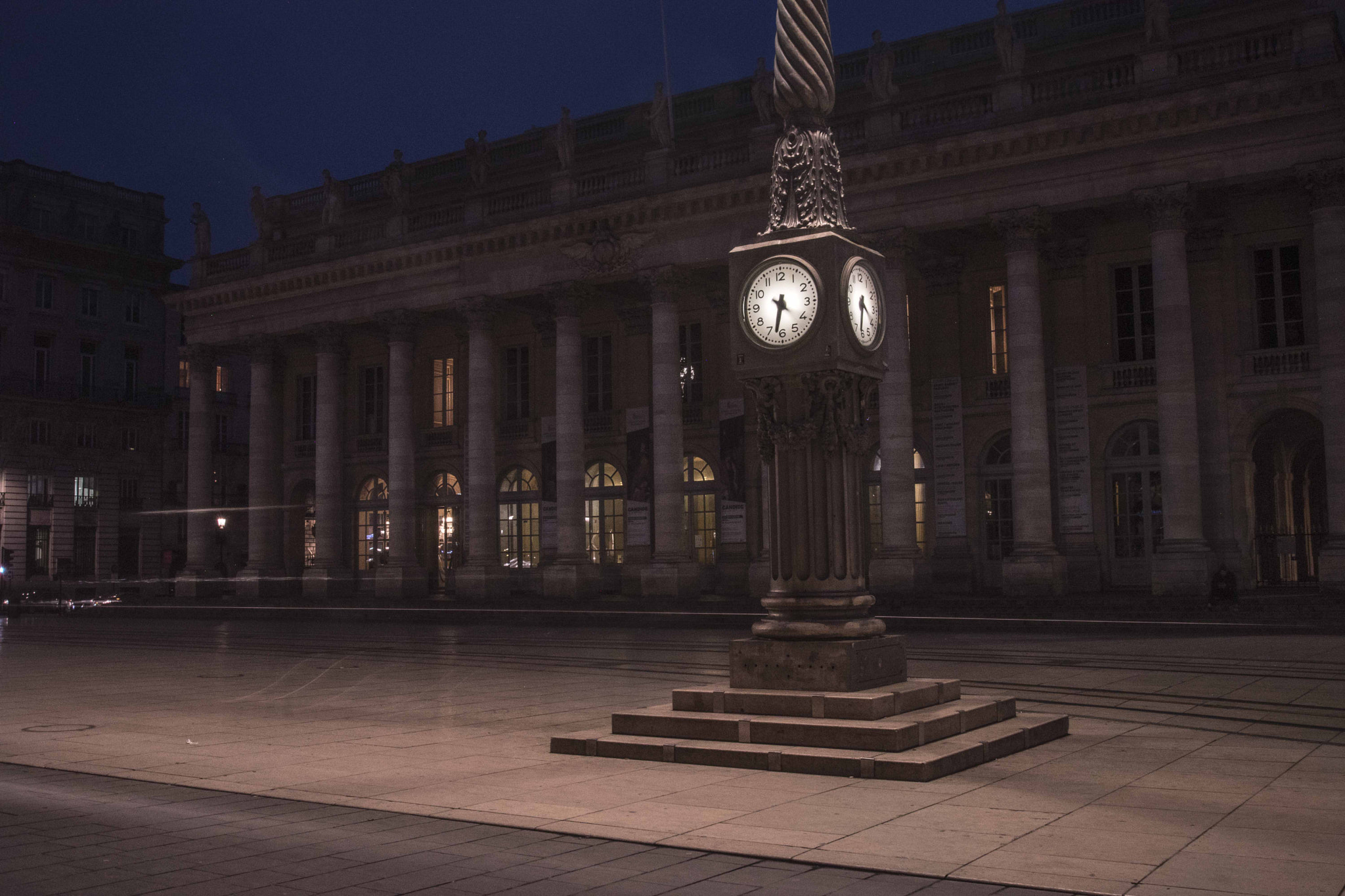 Nikon D5500 sample photo. Clock and theater photography