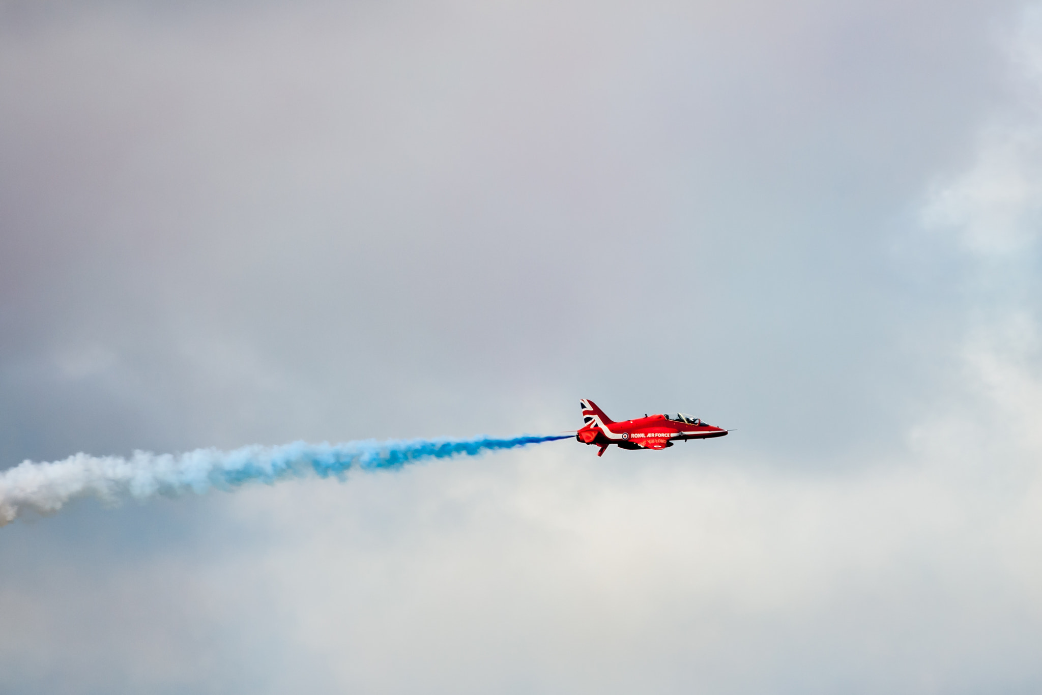 Canon EOS 50D + Canon EF 70-200mm F4L USM sample photo. Red arrows photography