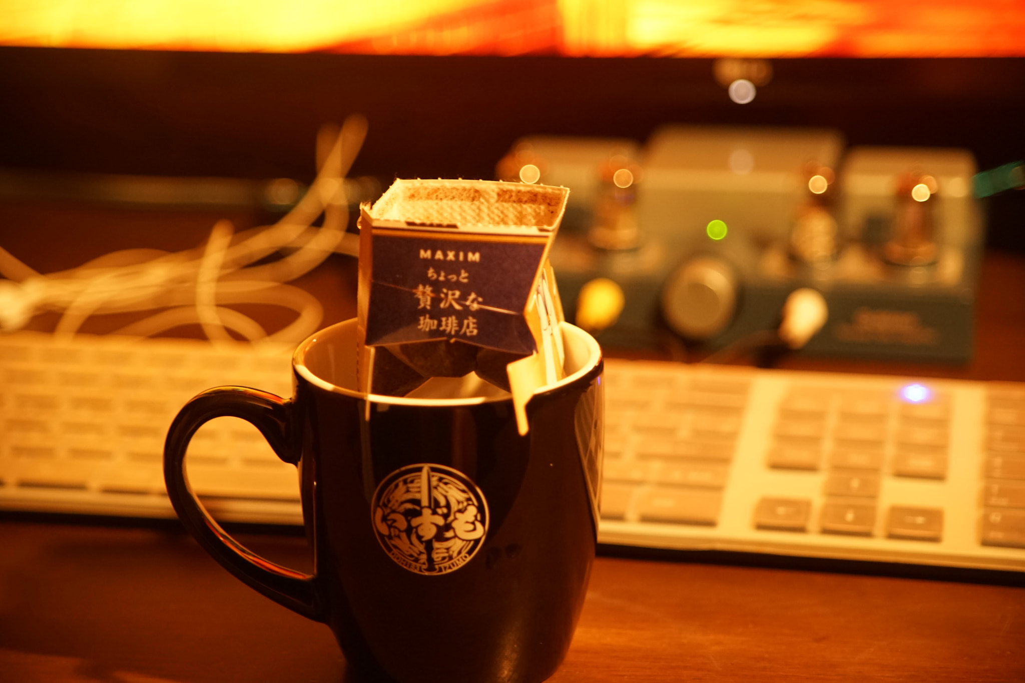 Tamron 18-270mm F3.5-6.3 Di II PZD sample photo. Easy drip photography