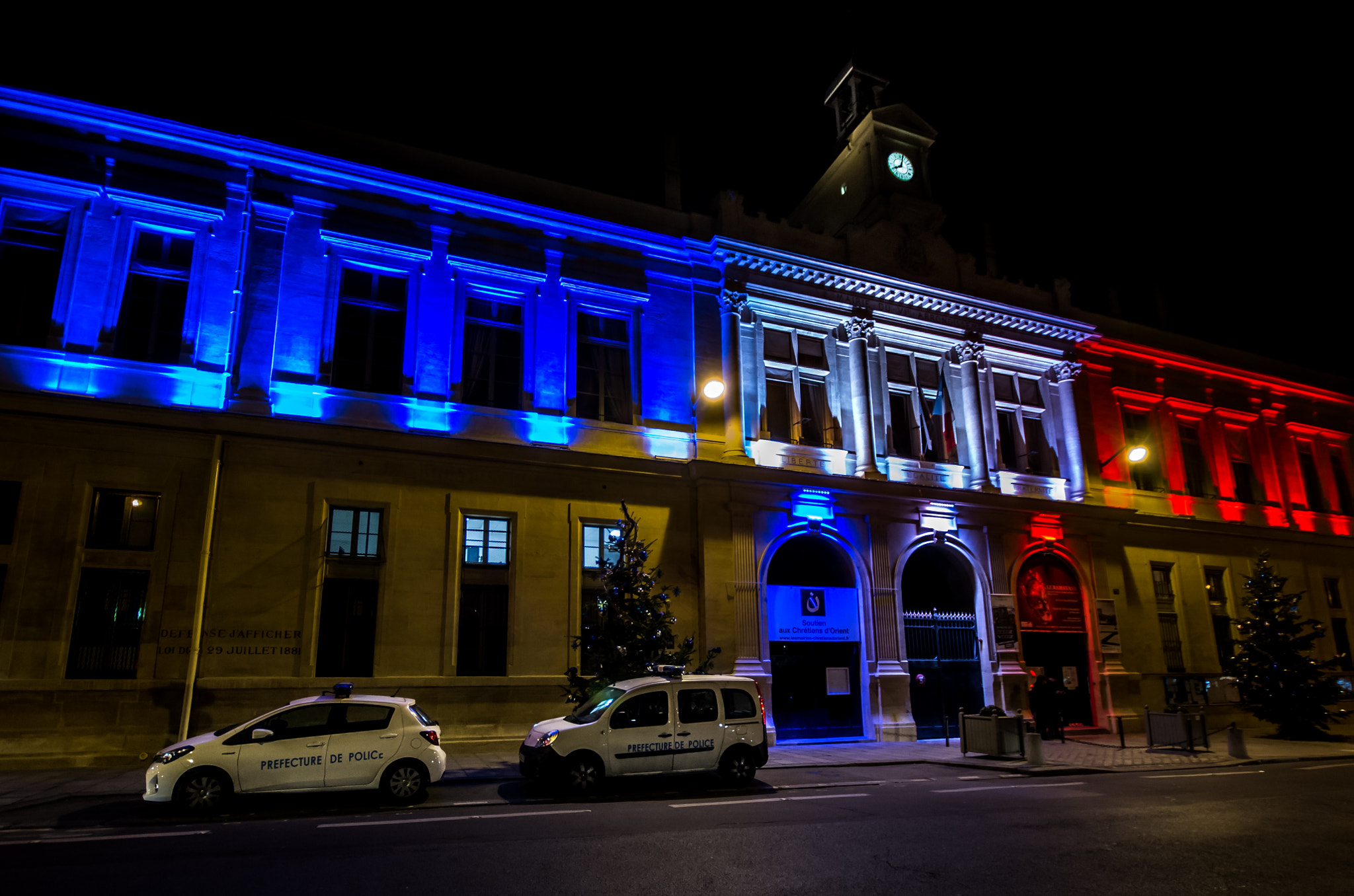 Sigma AF 10-20mm F4-5.6 EX DC sample photo. Mairie du 6e ardt (place saint sulpice - paris) photography