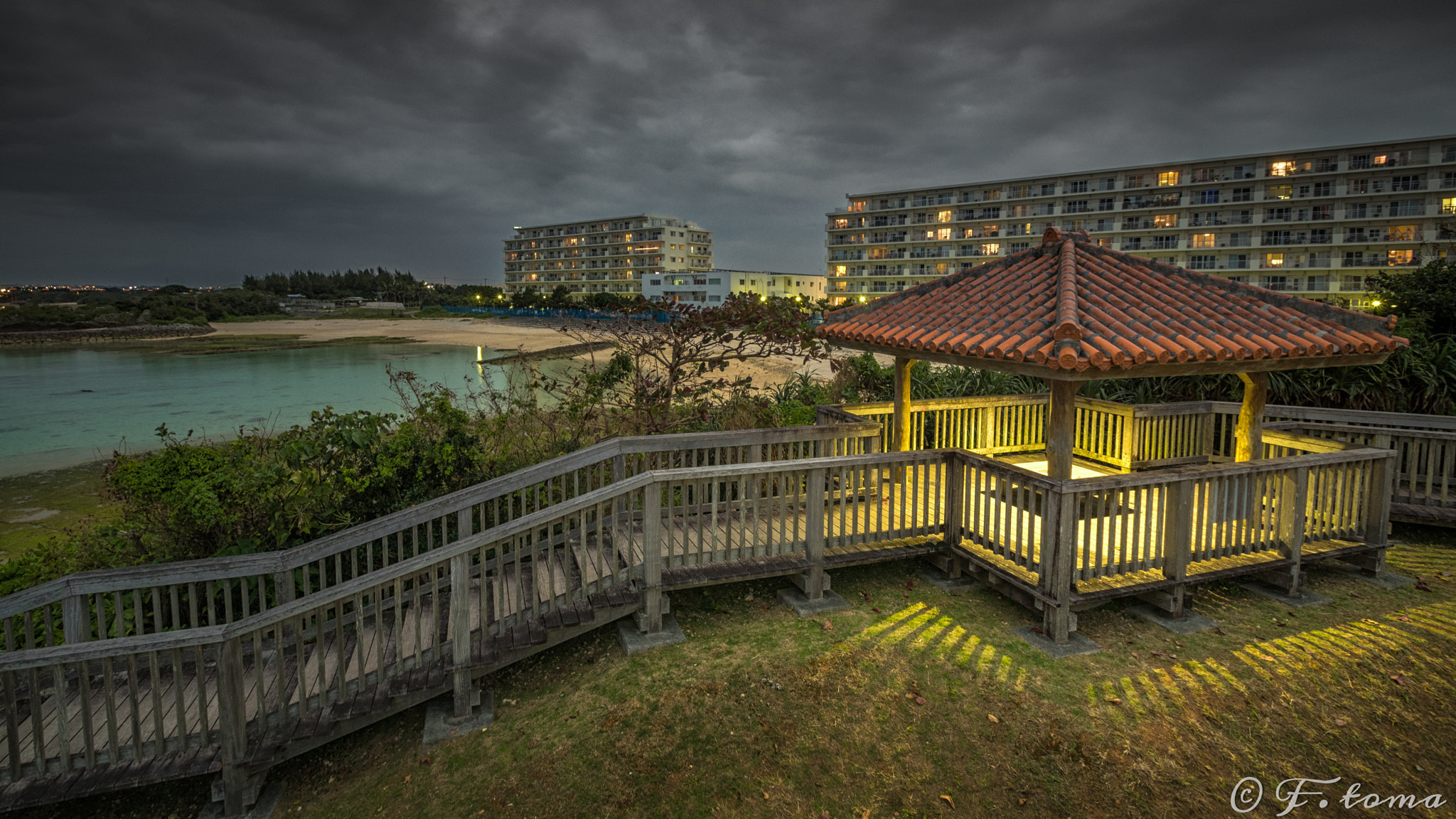 Sigma 10-20mm F3.5 EX DC HSM sample photo. Pavilion photography