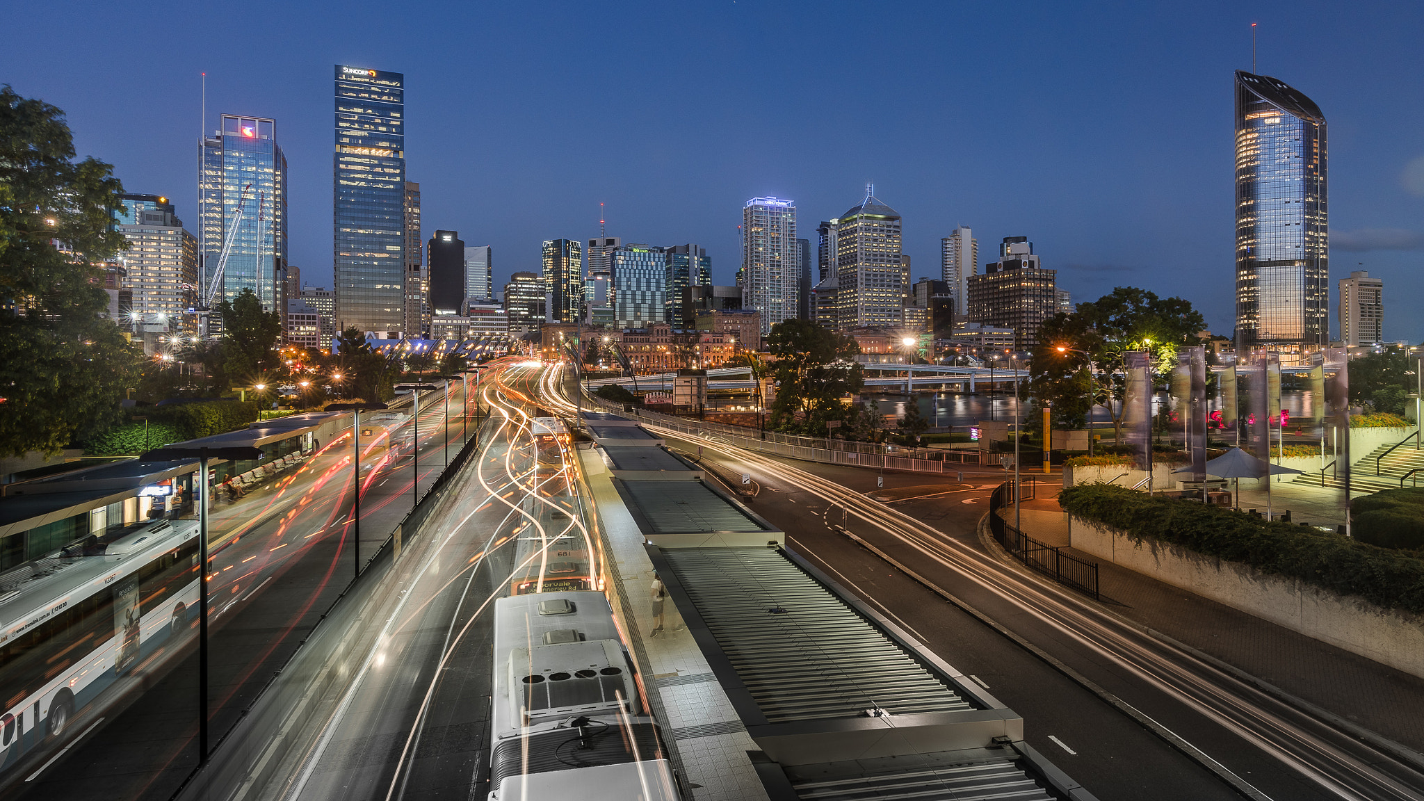 Nikon D810 sample photo. Victoria bridge busway photography