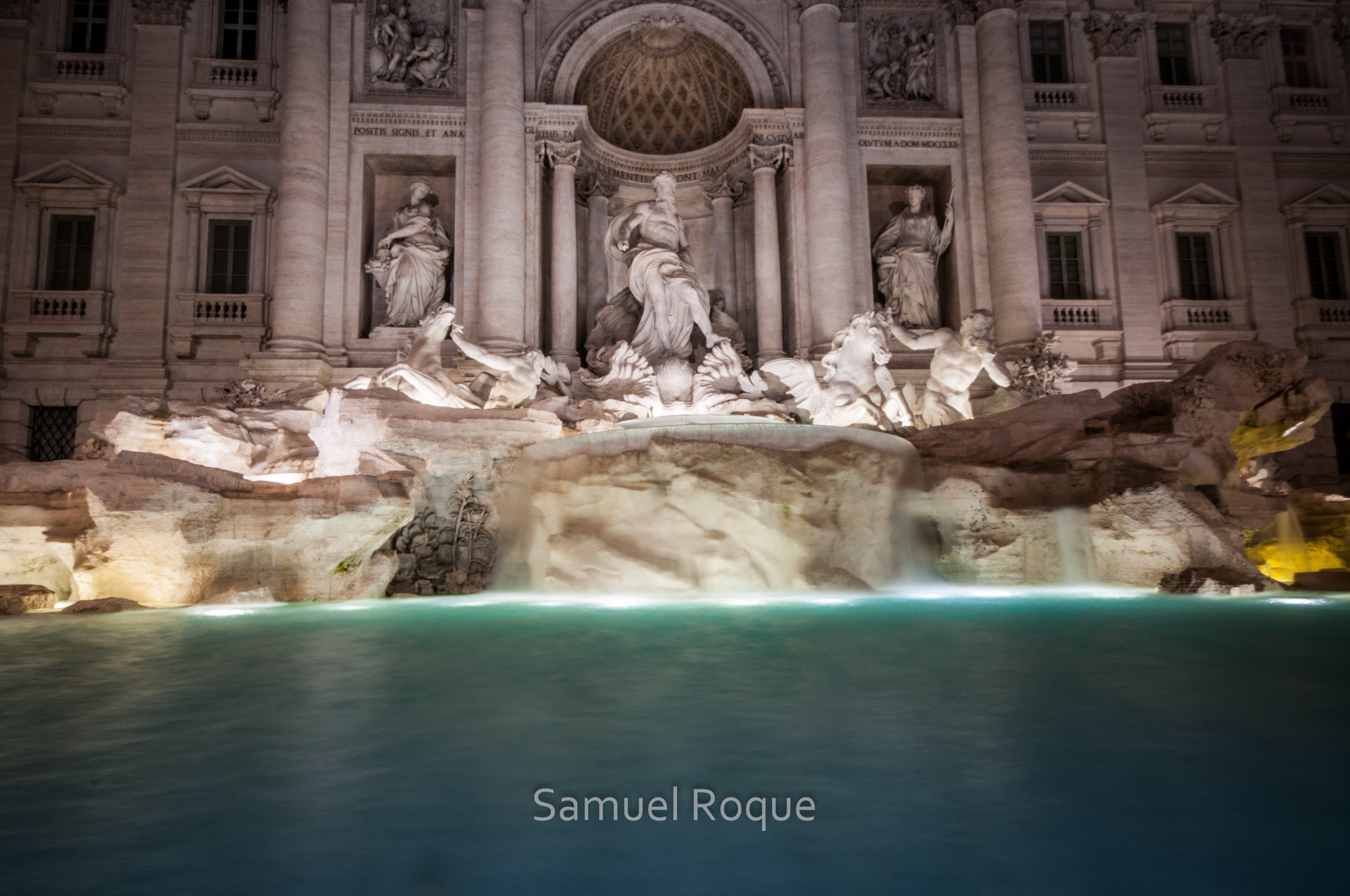 Sigma 10-20mm F4-5.6 EX DC HSM sample photo. Rome - fontana di trevi photography