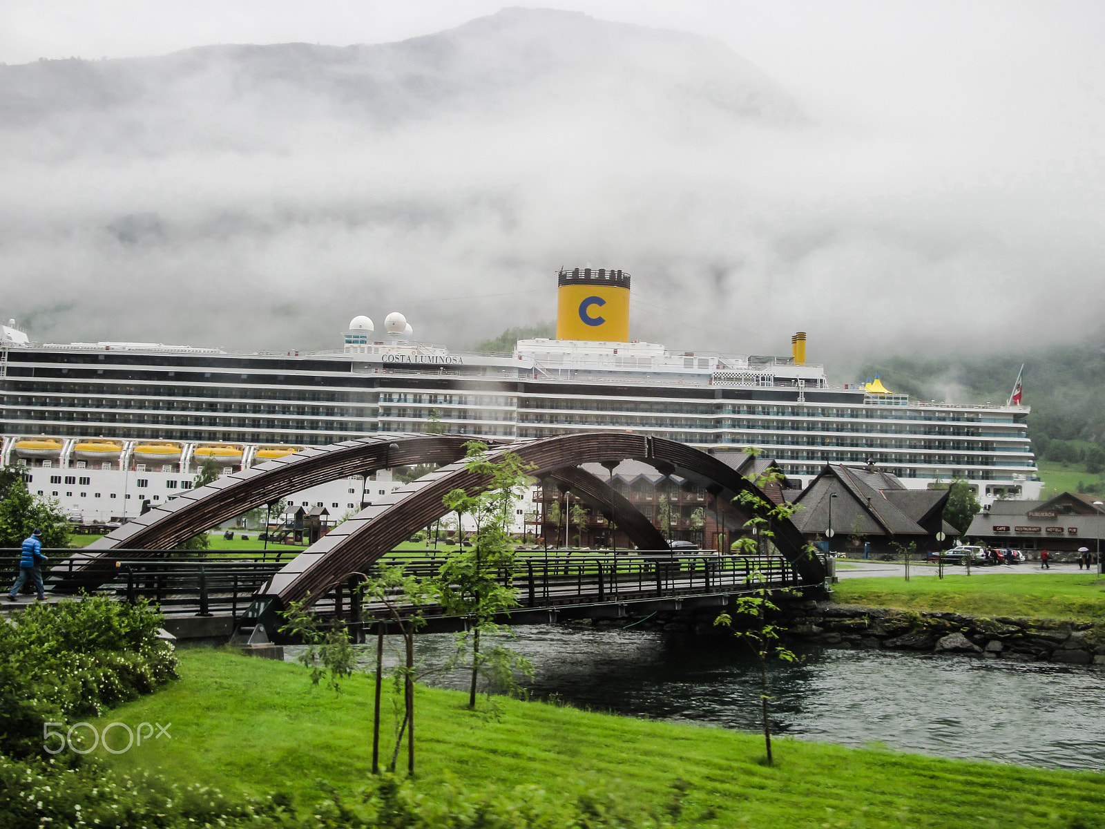 Canon PowerShot A2100 IS sample photo. Cruise ship in the fog. norway photography