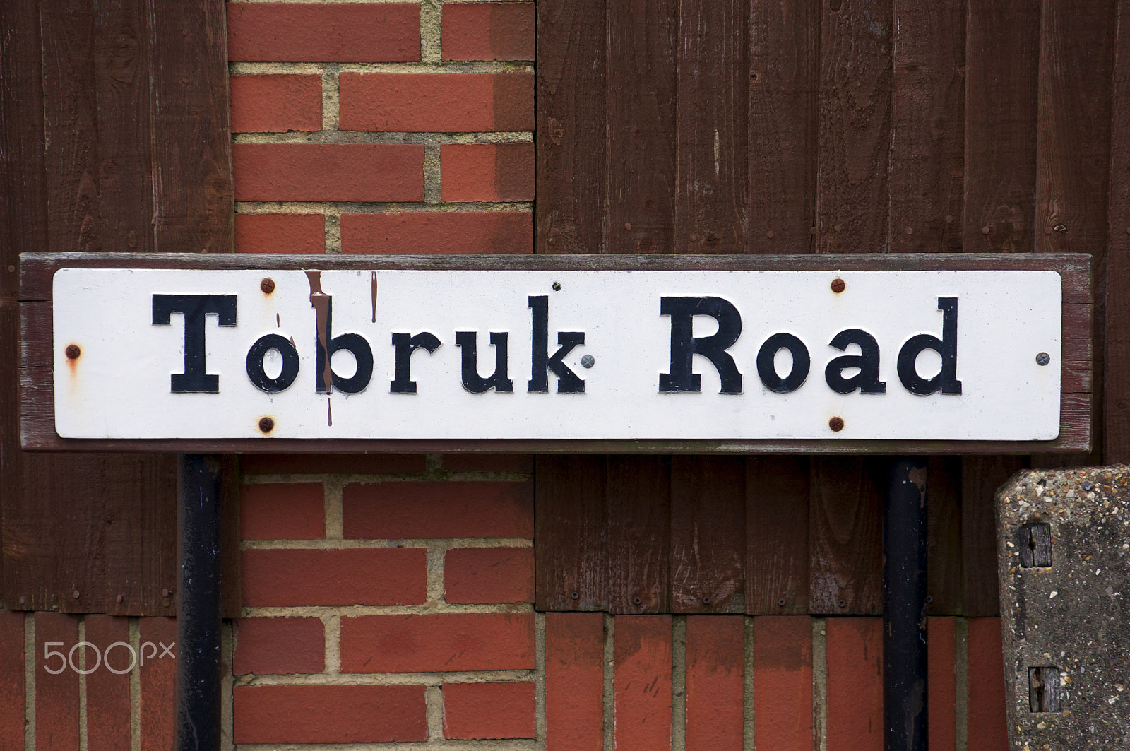 Sony E 18-200mm F3.5-6.3 OSS sample photo. Tobruk road photography