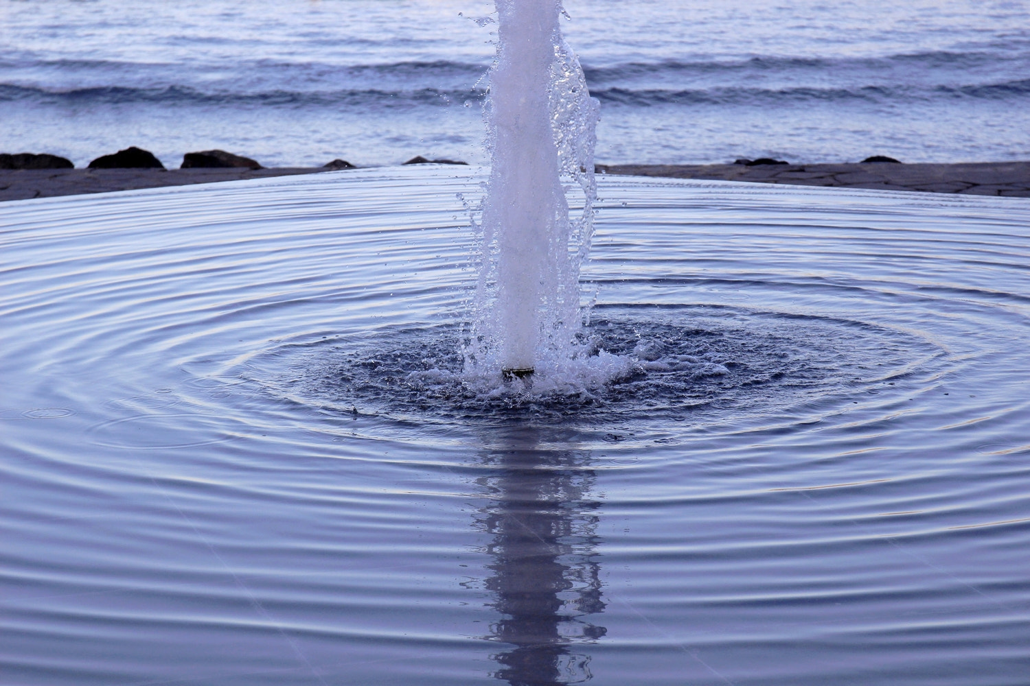 Canon EOS 100D (EOS Rebel SL1 / EOS Kiss X7) sample photo. Water fountain on teneriffa photography