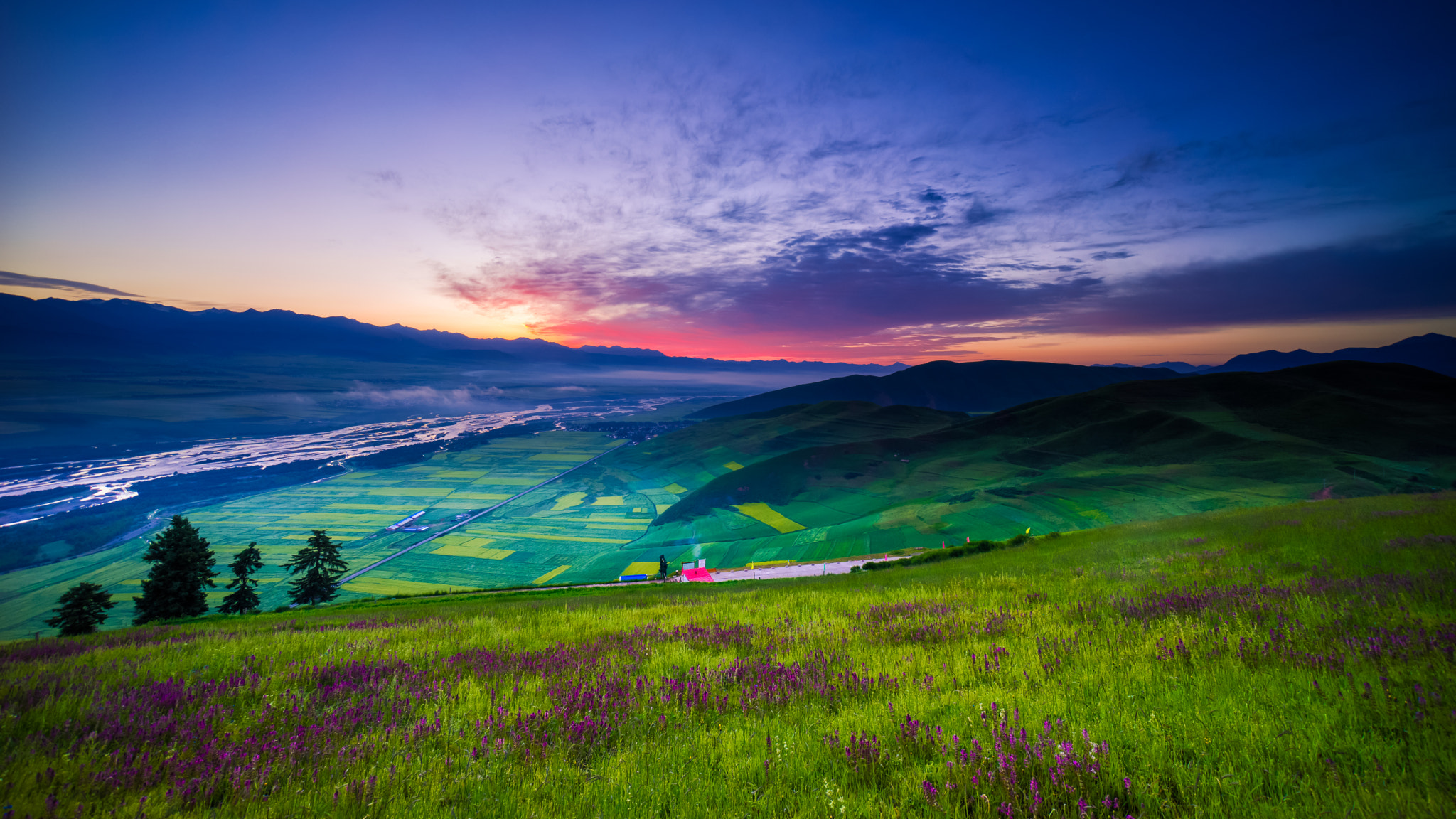 Sony a7 + Sony E 10-18mm F4 OSS sample photo. Sunrise of zhaobi mountain photography