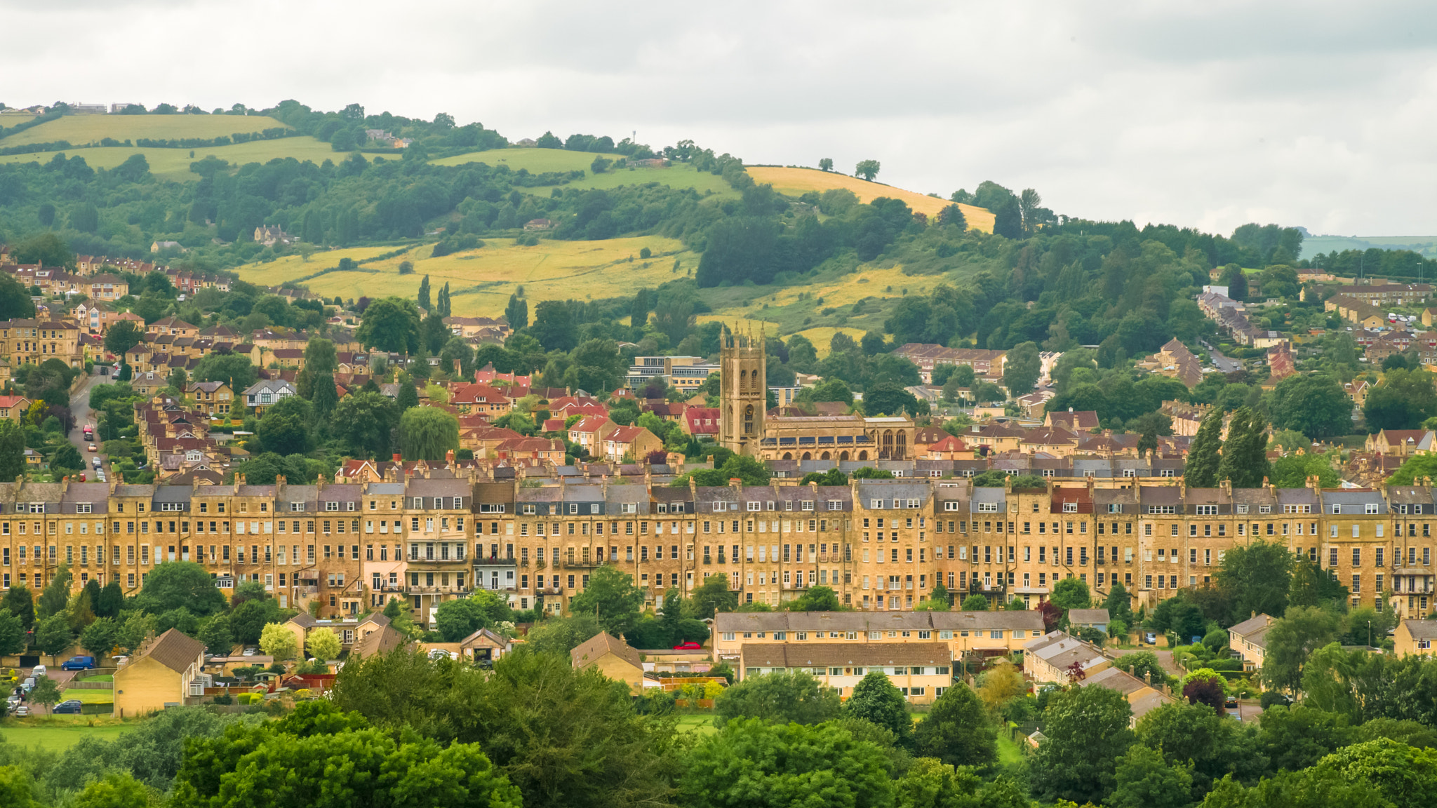 Fujifilm X-A2 + Fujifilm XC 50-230mm F4.5-6.7 OIS II sample photo. The city of bath photography