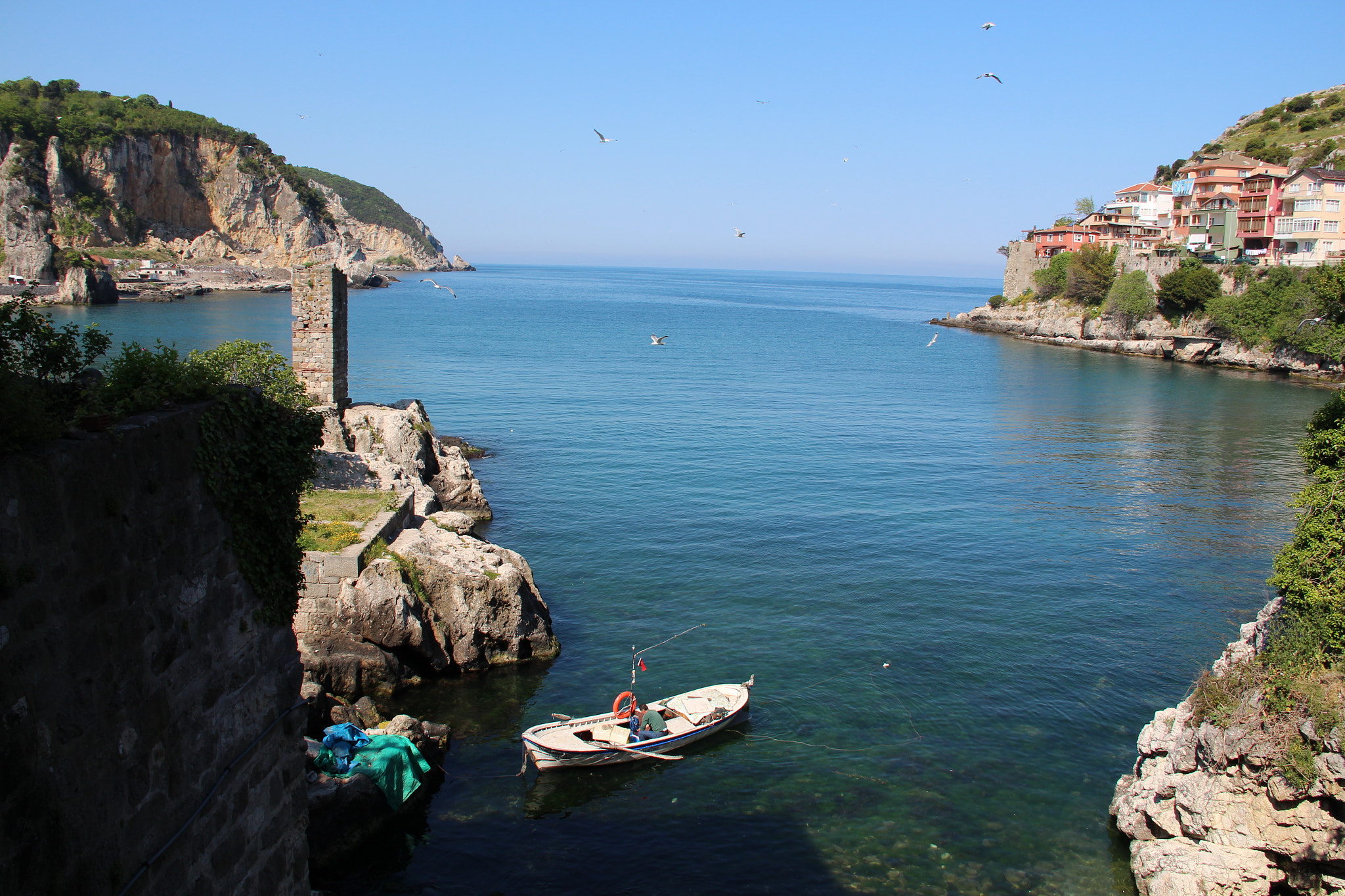 Canon EOS 650D (EOS Rebel T4i / EOS Kiss X6i) sample photo. Sea view from amasra castle photography