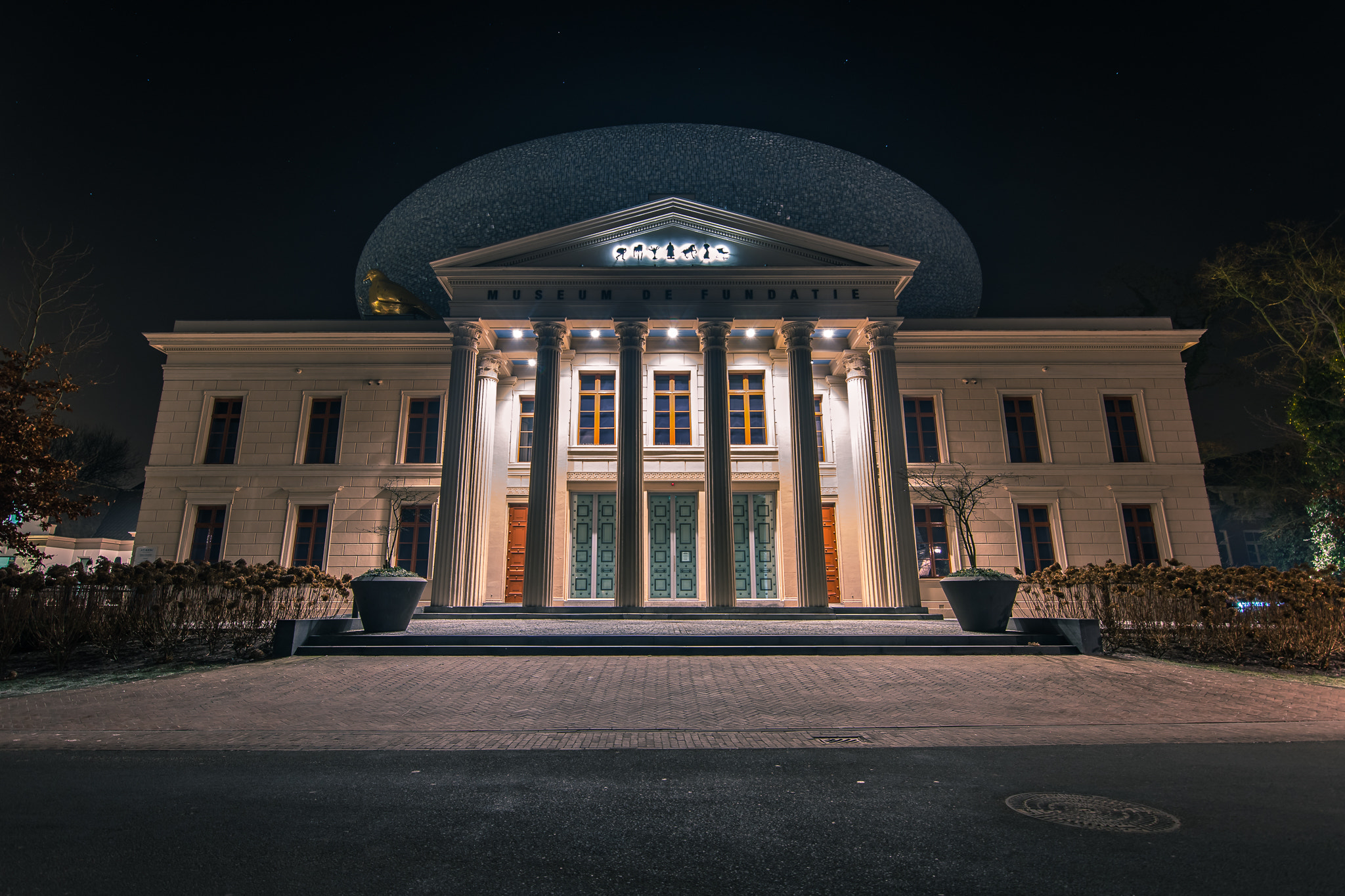 Nikon D500 sample photo. Museum the fundatie by night photography